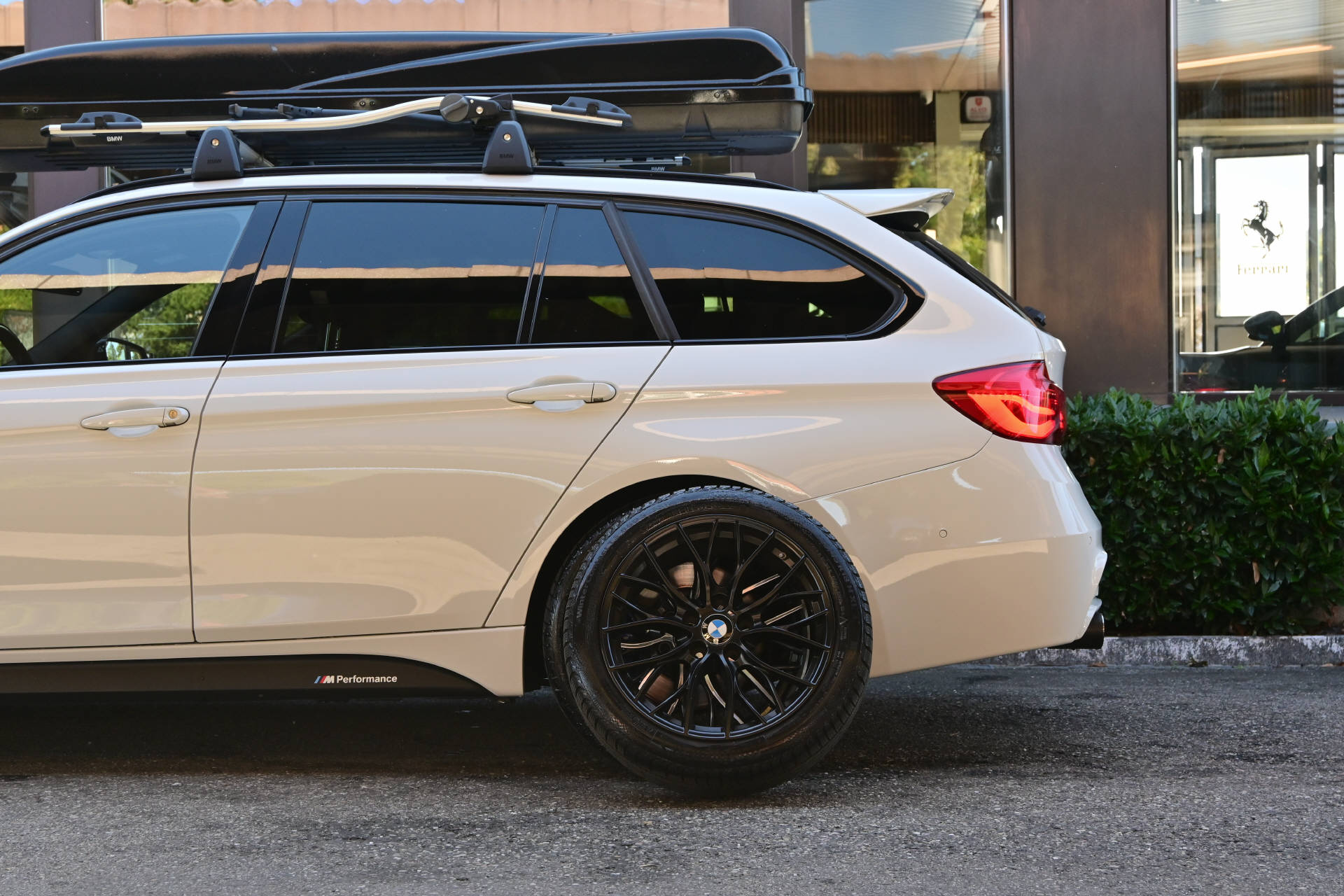 BMW 340i xDrive Touring **Power&Sound**M-Performance 260PS**-image-5