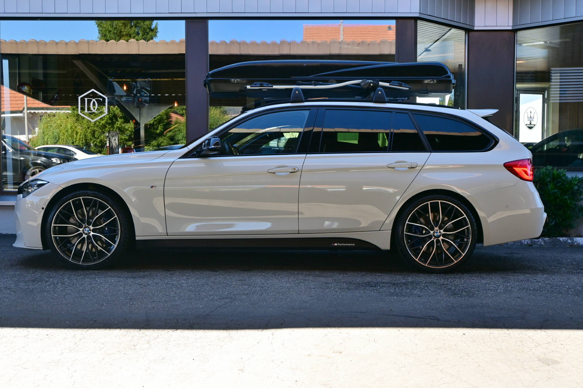 BMW 340i xDrive Touring **Power&Sound**M-Performance 260PS**-image-4