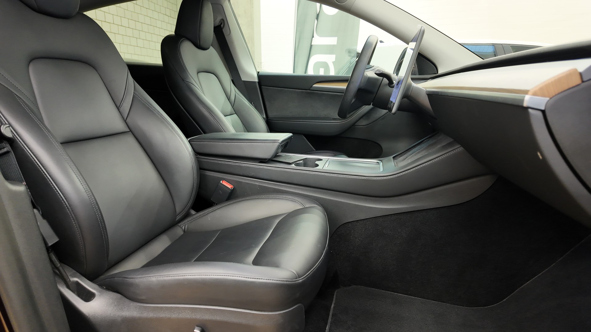TESLA Model Y Performance-image-12