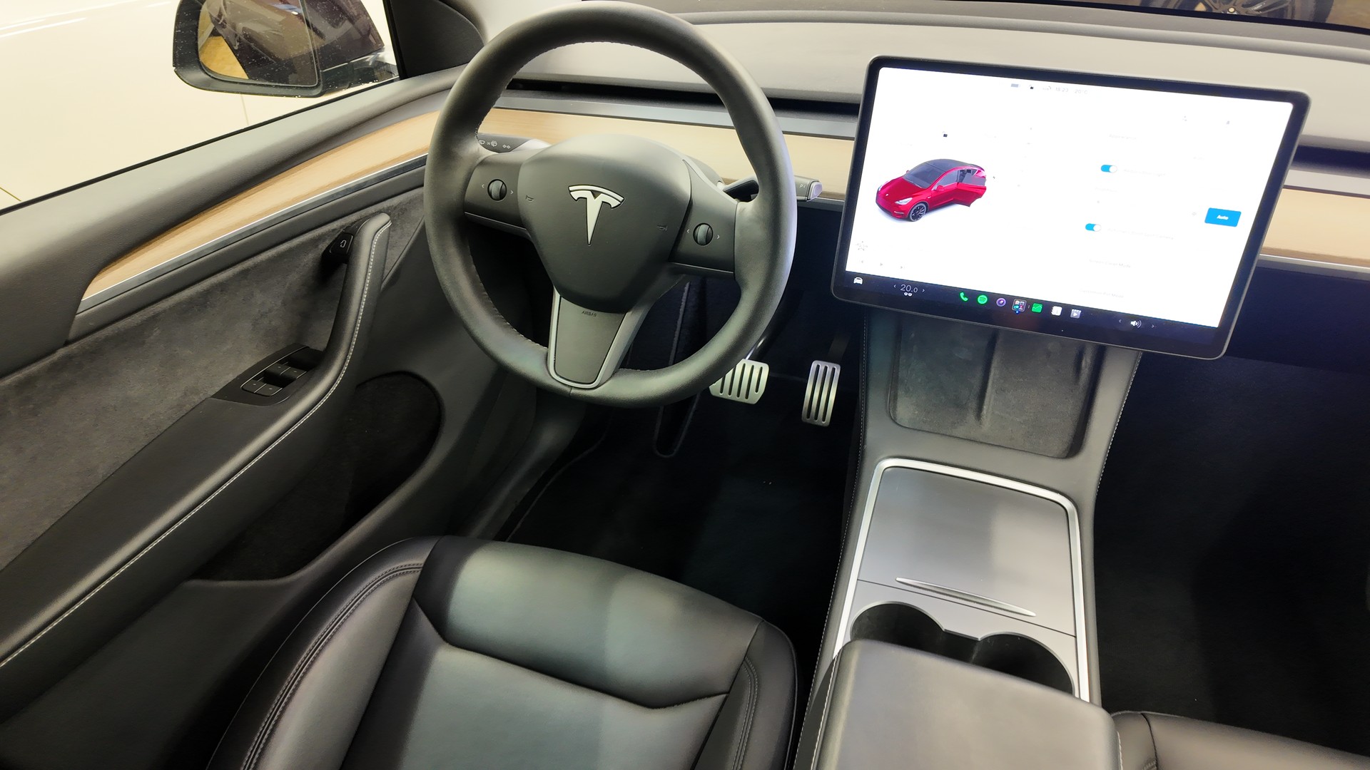 TESLA Model Y Performance-image-8