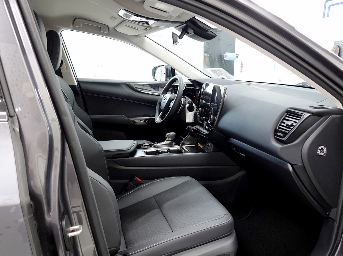 LEXUS NX 450h+ E-FOUR Comfort, 20" Alufelgen-image-4