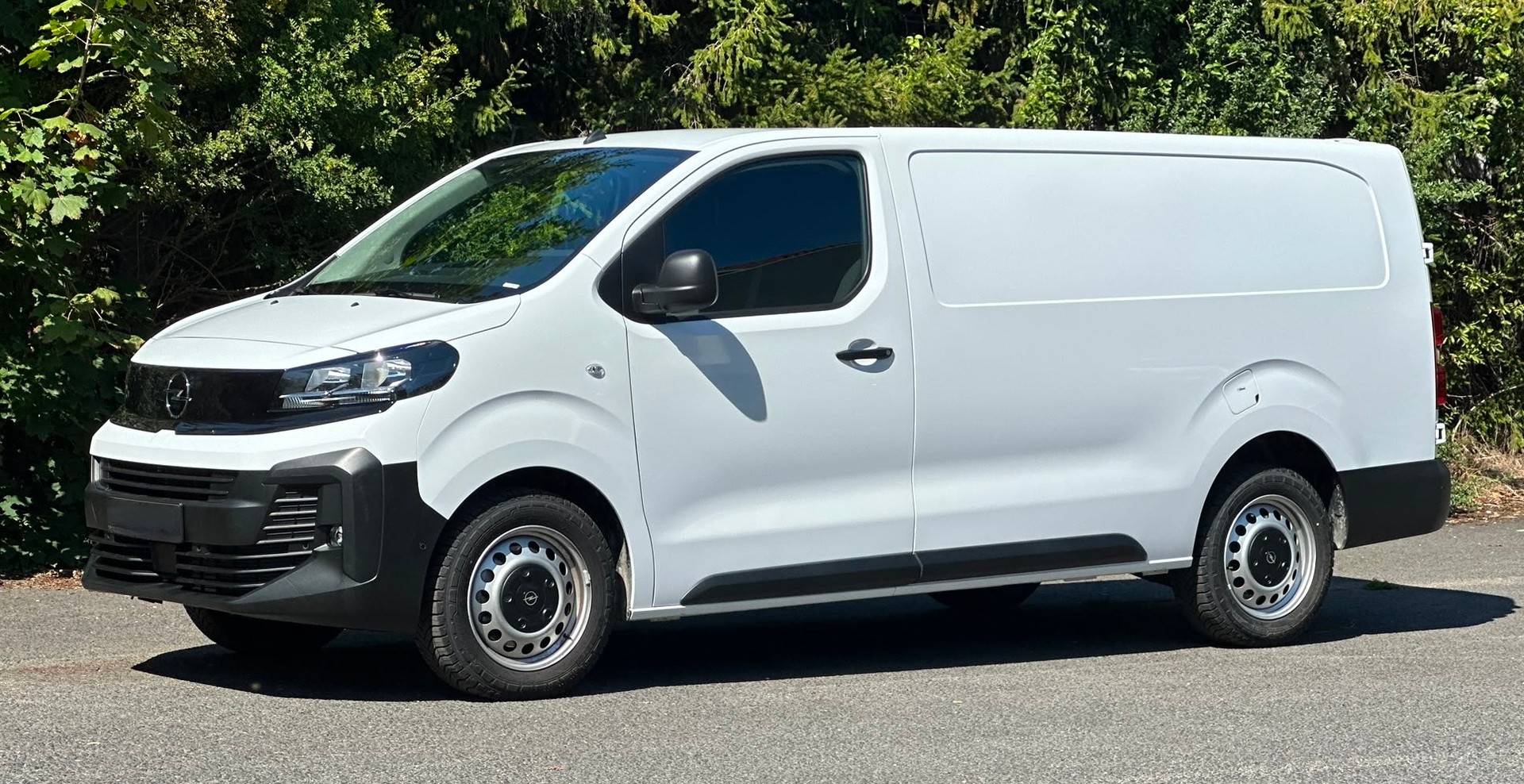 OPEL Vivaro Combi 2.2 CDTI s/s XL CAREFREE Gratis Service 5J / 100'000 Km-image-1