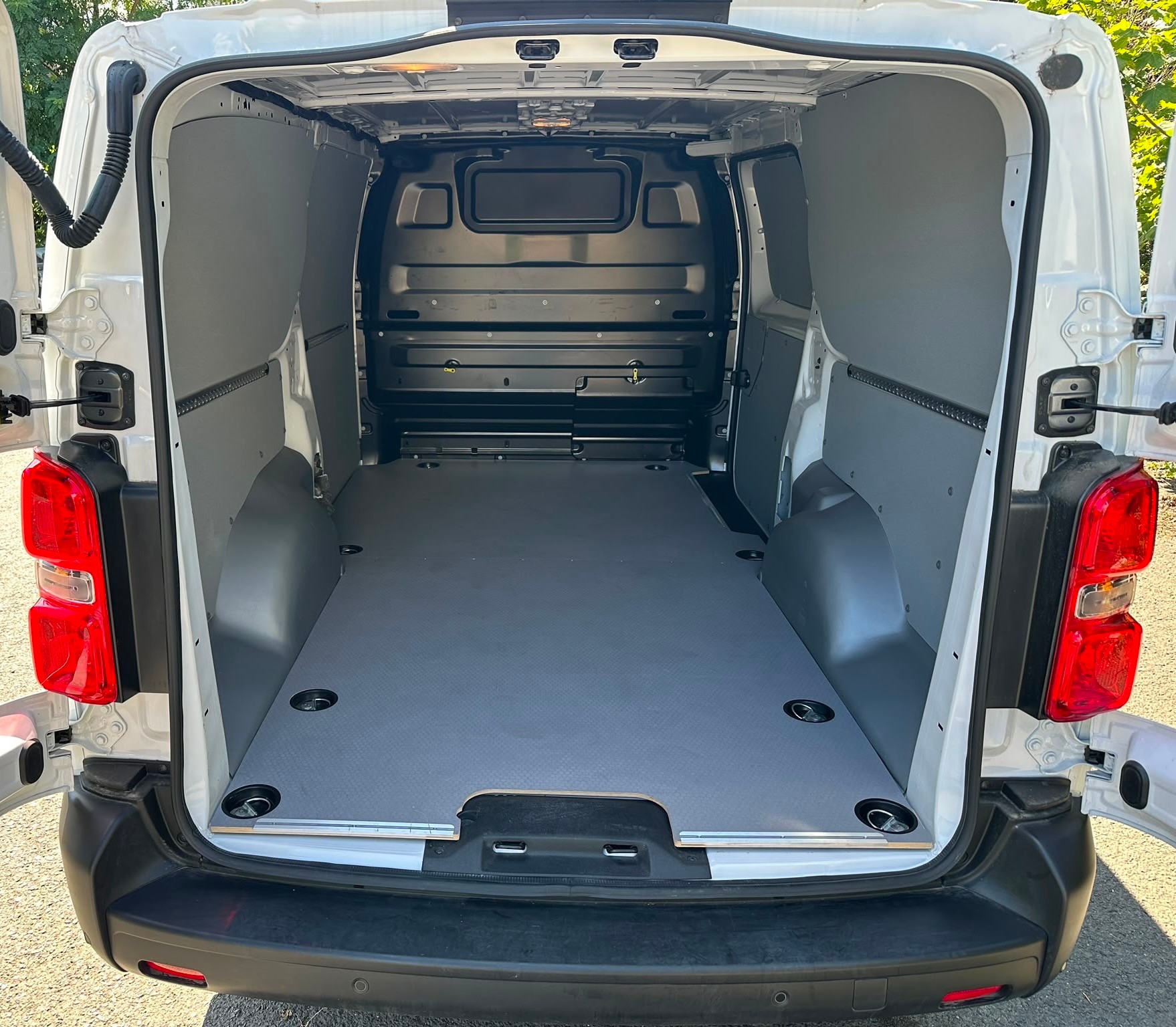 OPEL Vivaro Combi 2.2 CDTI s/s XL CAREFREE Gratis Service 5J / 100'000 Km-image-9