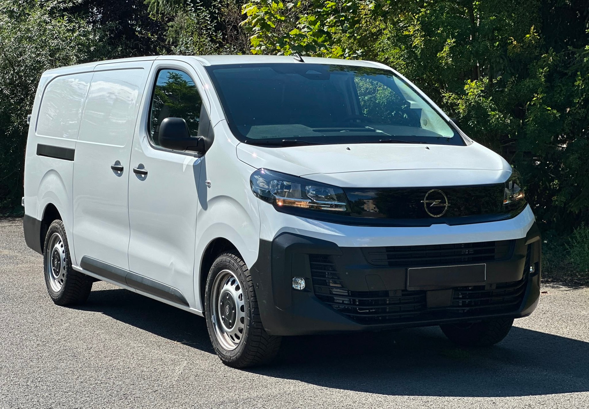 OPEL Vivaro Combi 2.2 CDTI s/s XL CAREFREE Gratis Service 5J / 100'000 Km-image-2