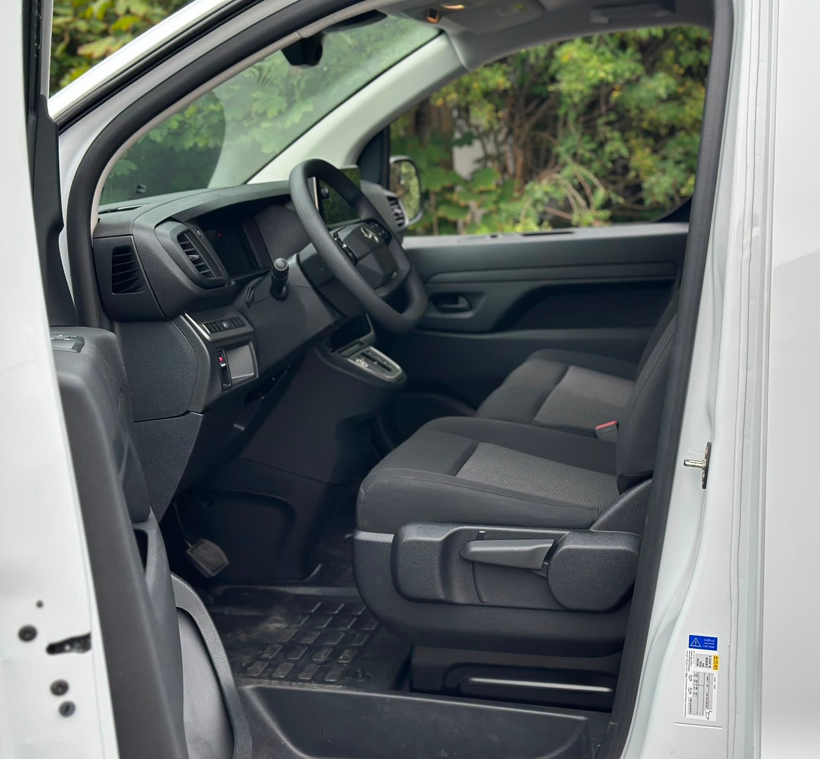 OPEL Vivaro Combi 2.2 CDTI s/s XL CAREFREE Gratis Service 5J / 100'000 Km-image-11