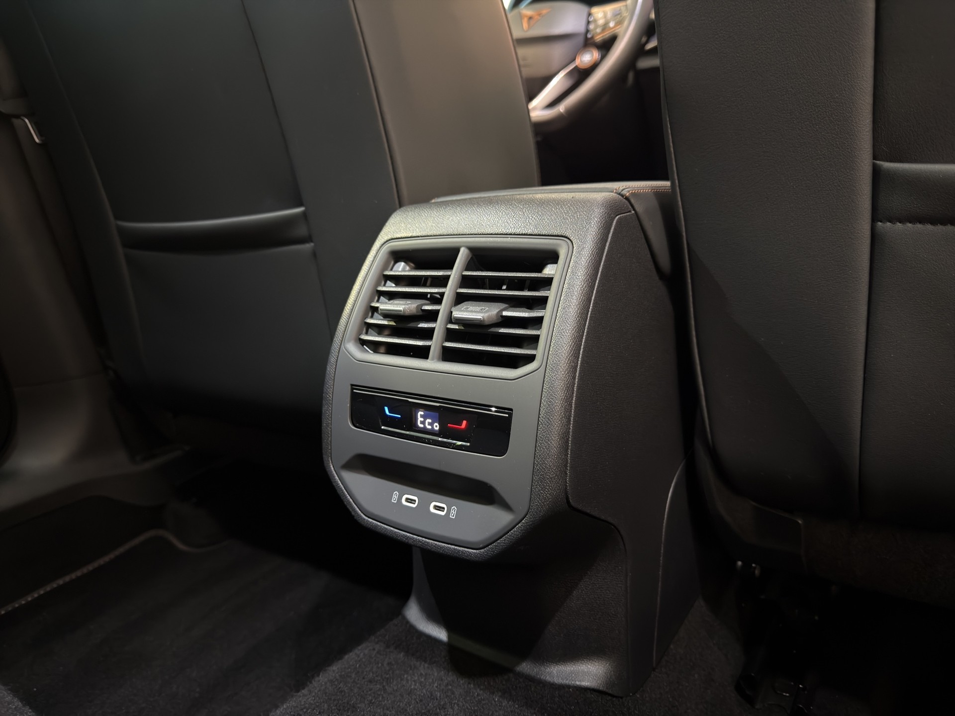 CUPRA Formentor 1.4 e-HYBRID pHEV VZ DSG-image-24