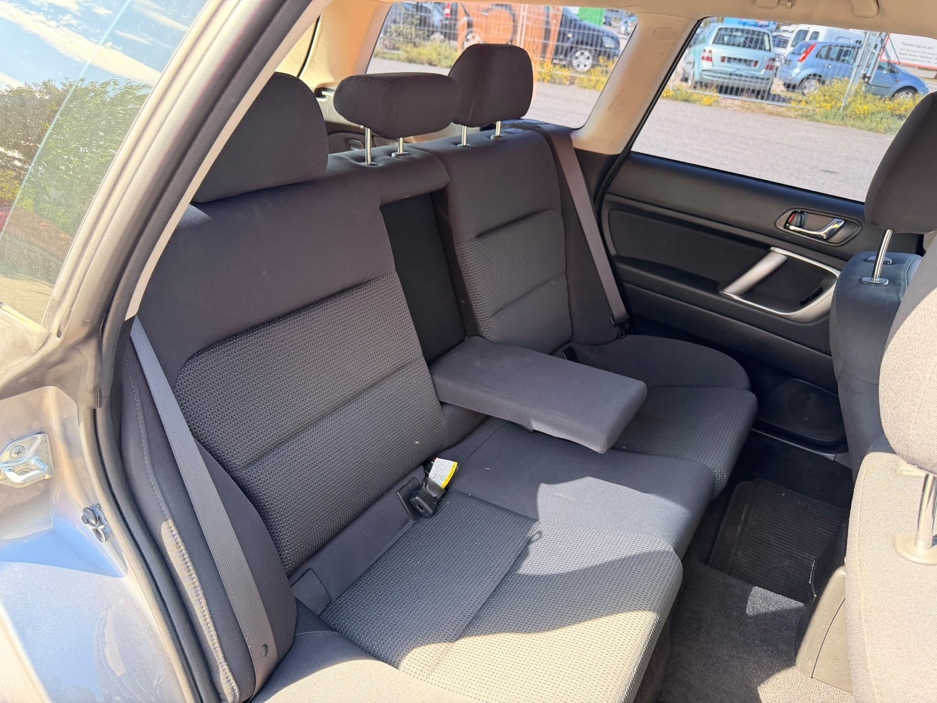 SUBARU Outback 2.5i AWD Swiss Automatic-image-8