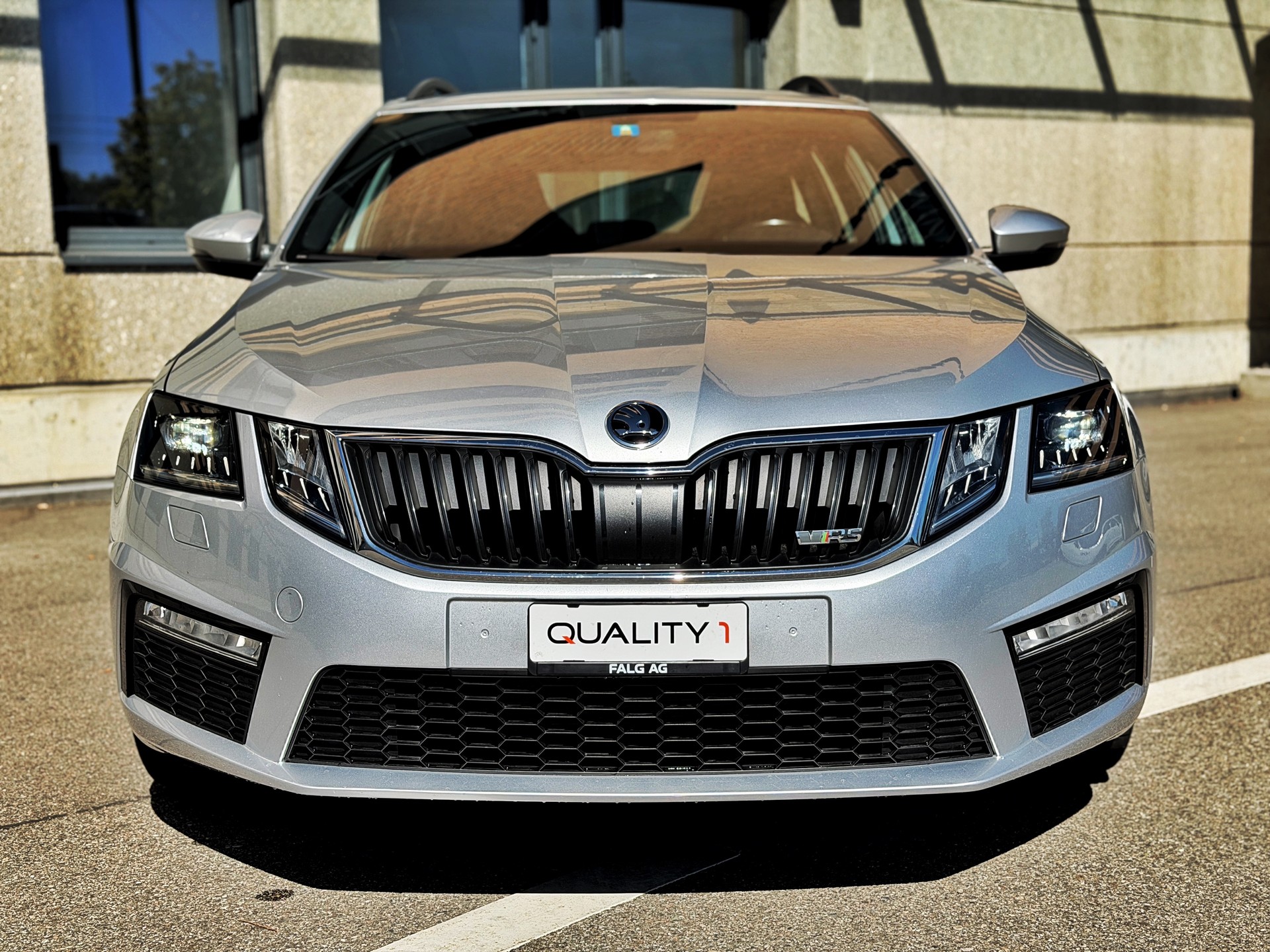 SKODA Octavia Combi 2.0 TDI RS 4x4 DSG-image-8