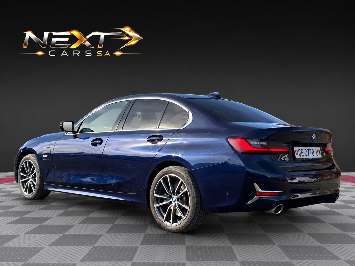 BMW 330e xDrive Sport Line Steptronic-image-2