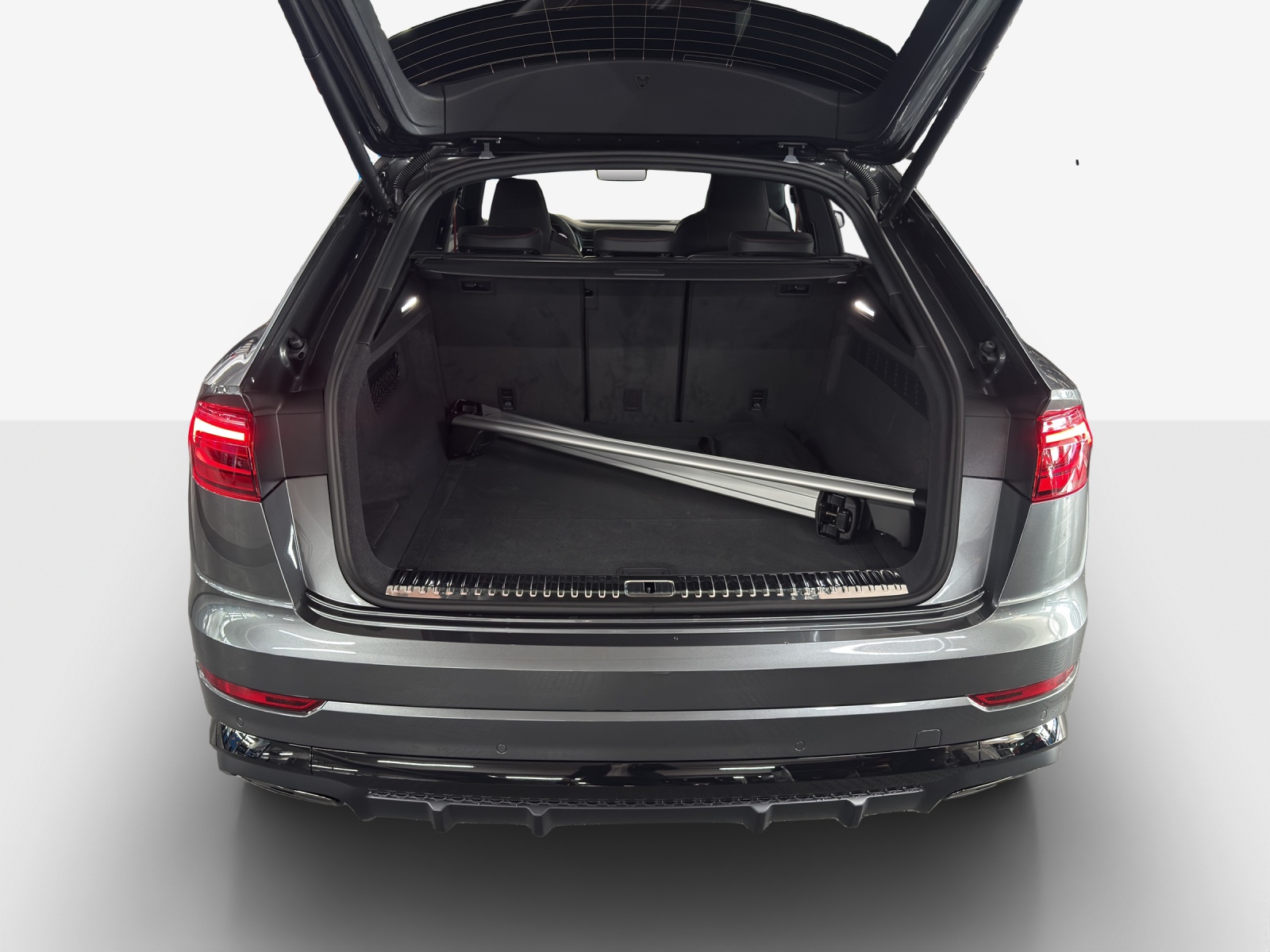 AUDI Q8 TFSI quattro 250 kW tiptronic-image-12