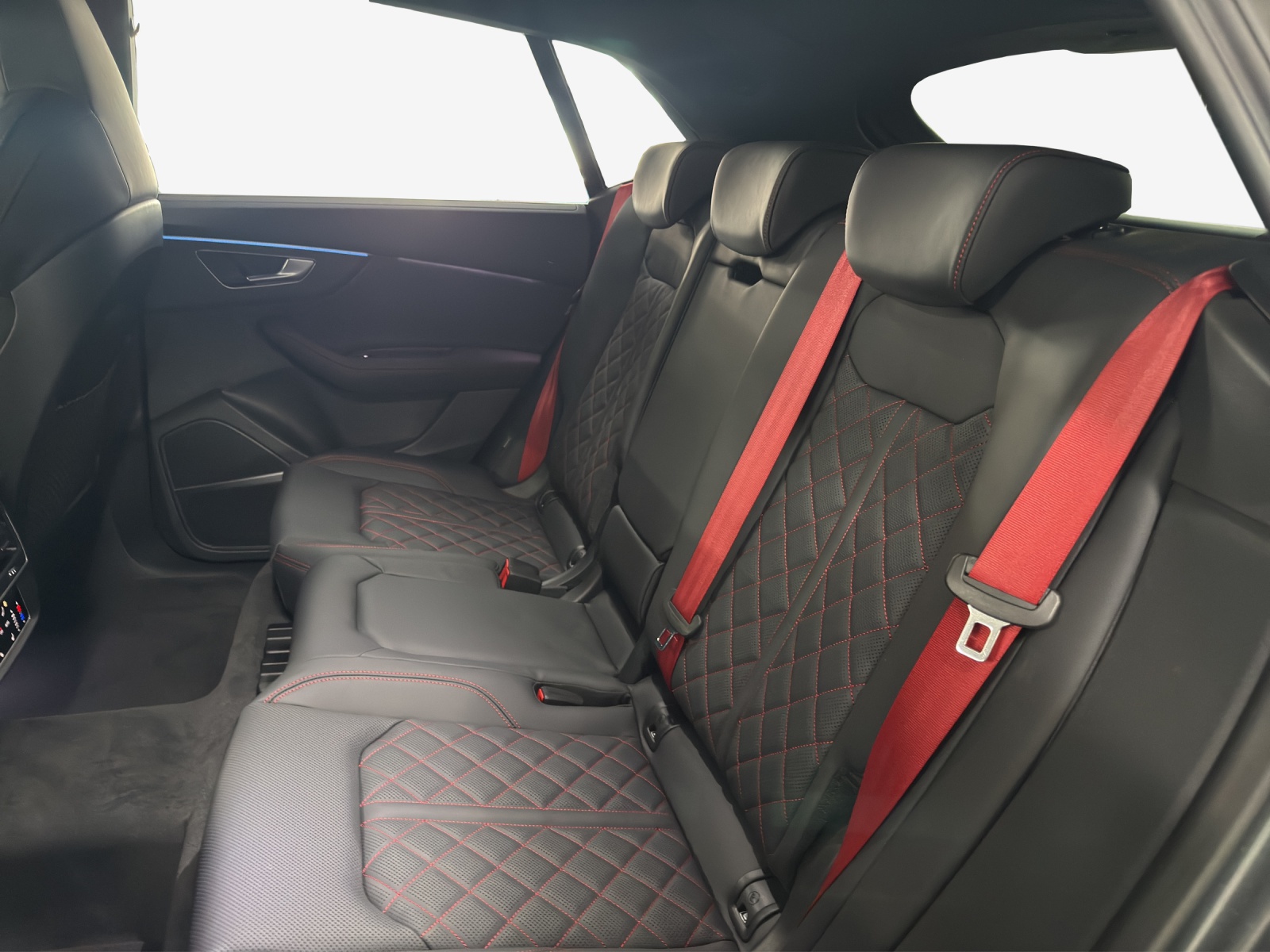 AUDI Q8 TFSI quattro 250 kW tiptronic-image-11