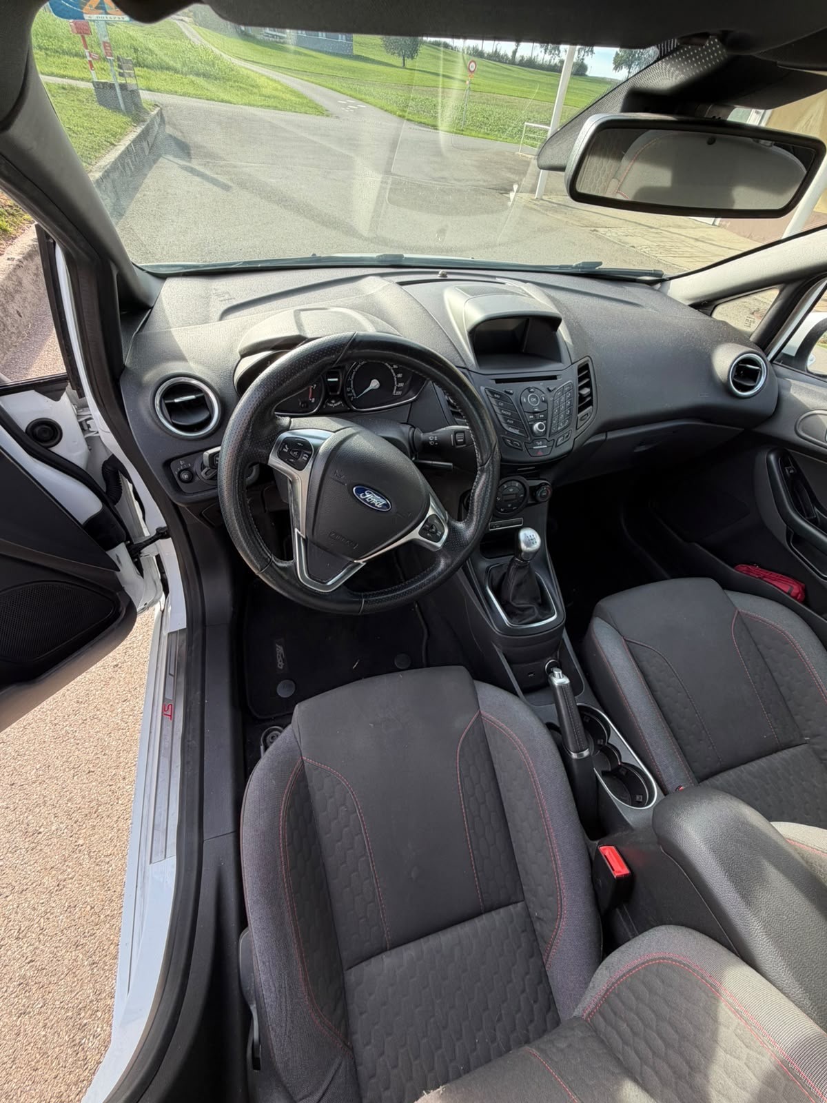 FORD 1.0 EcoB ST-Line-image-3