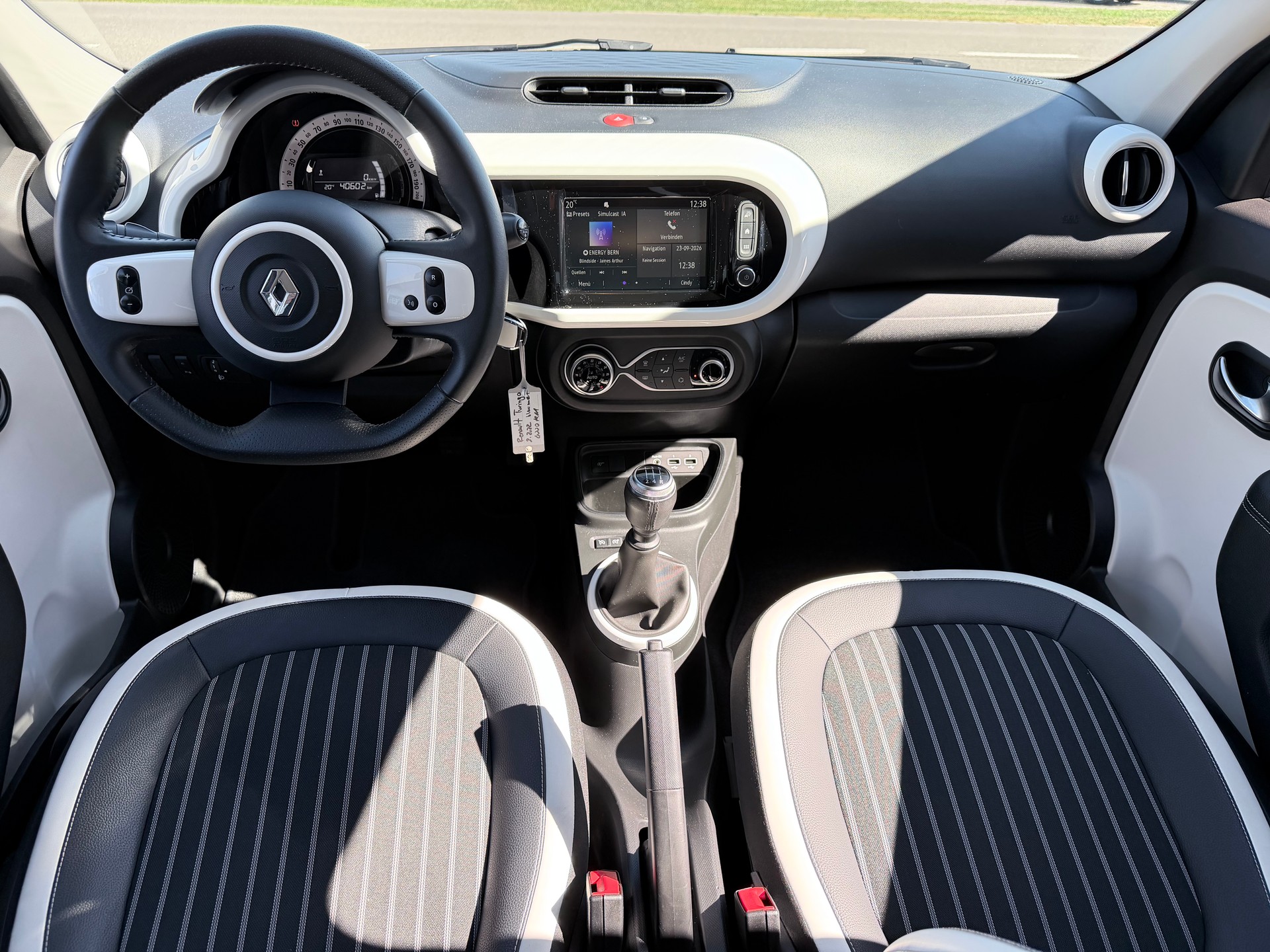 RENAULT Twingo SCe 65 Intens+++FRISCH AB MFK+++-image-6