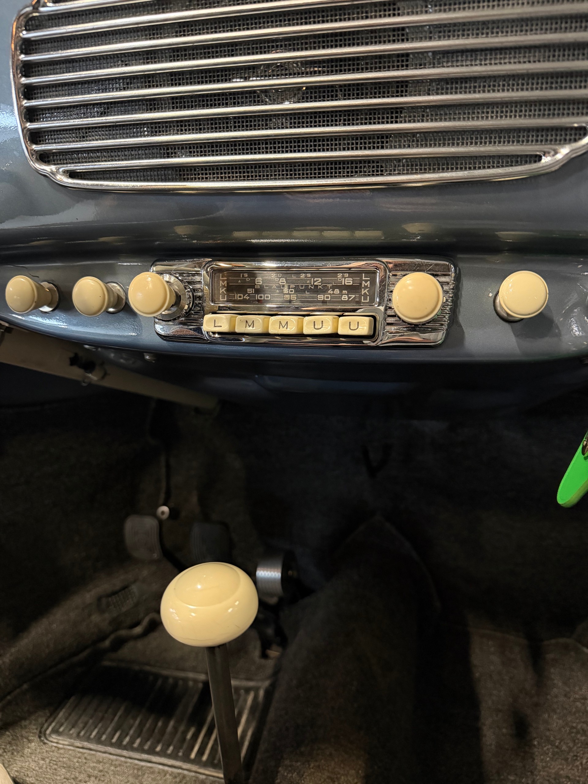 VW ovale de luxe découvrable *vétéran*-image-12