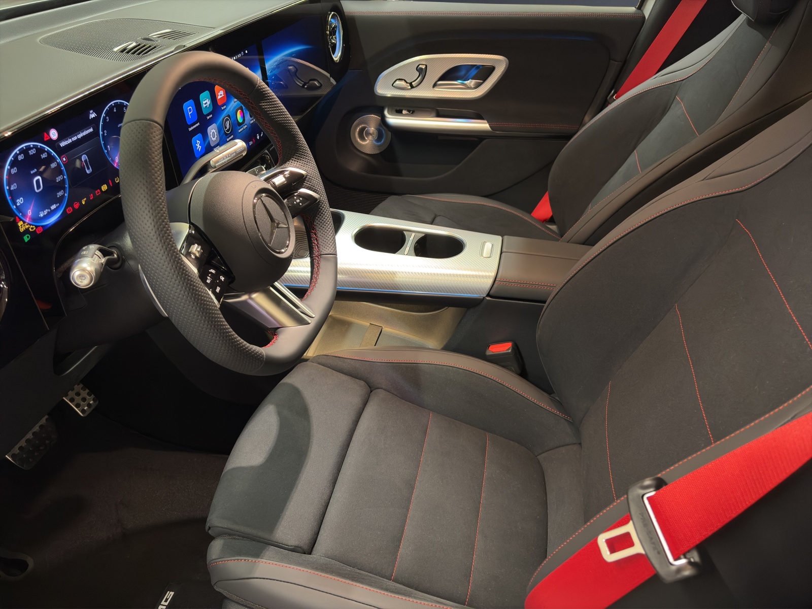MERCEDES-BENZ GLB 200 4MATIC-image-8