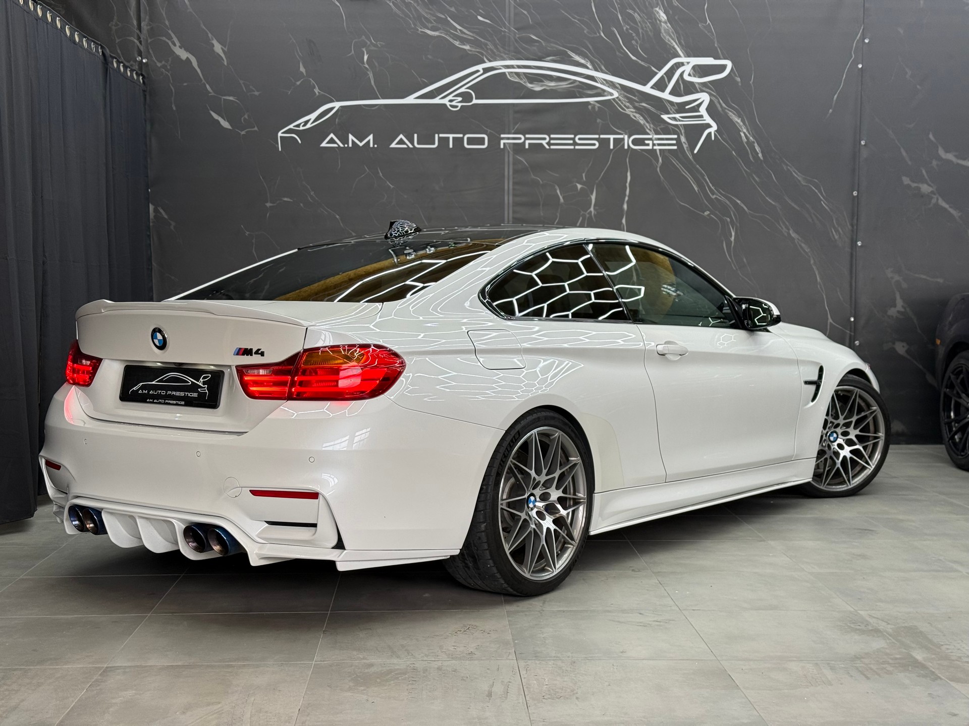 BMW M4 Coupé DKG-image-3