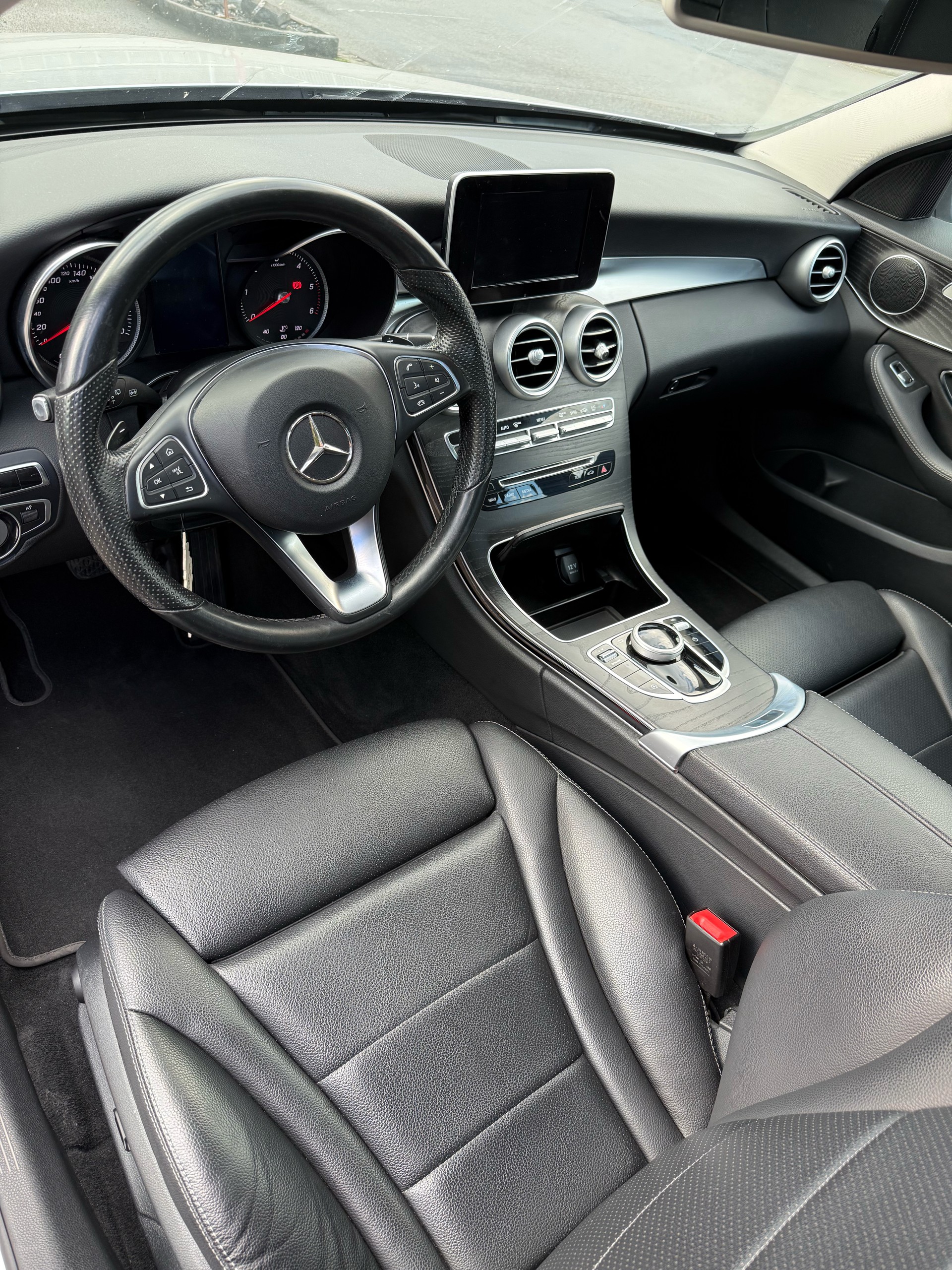MERCEDES-BENZ C 250 d Avantgarde 4Matic 9G-Tronic-image-4