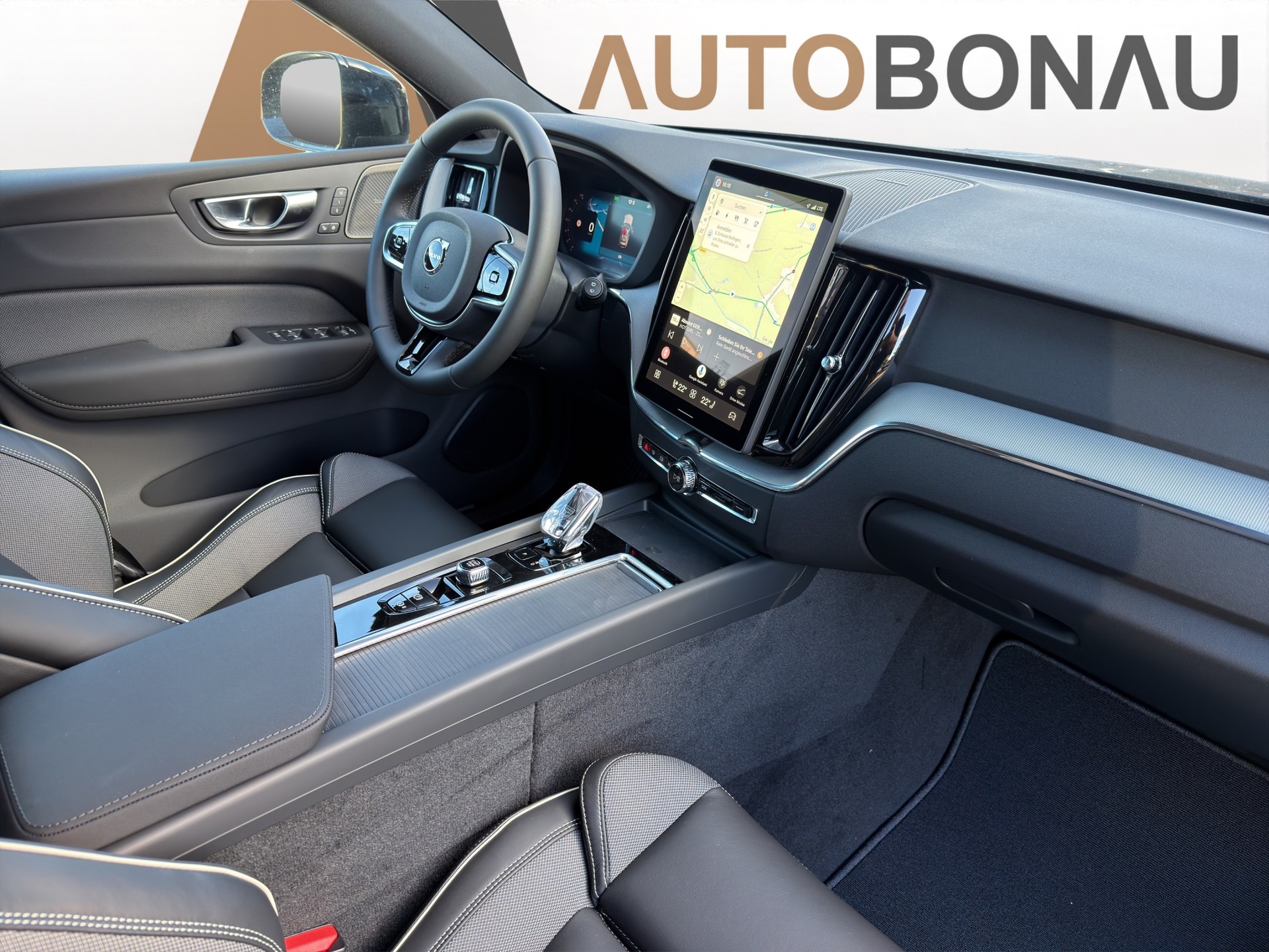 VOLVO XC60 2.0 T8 TE Black Edition eAWD-image-12