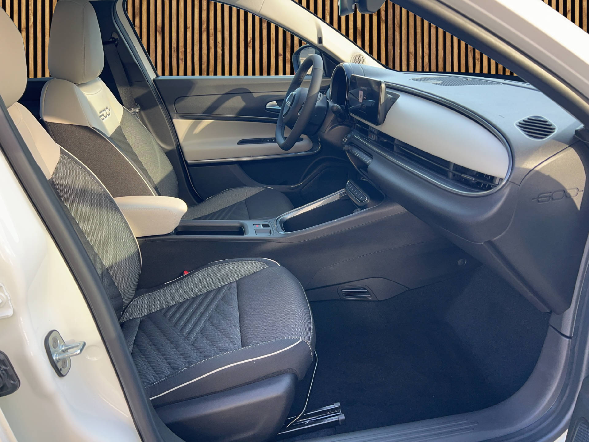 FIAT 600 1.2 Hybrid 145 La Prima-image-13