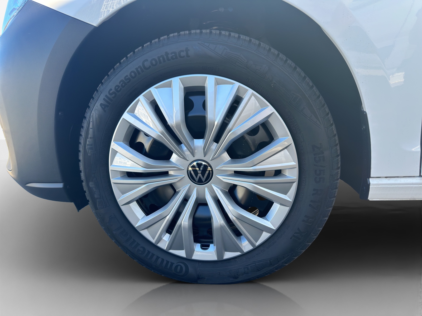 VW Caddy Cargo 1.5 TSI Plug in Hybrid DSG-image-13