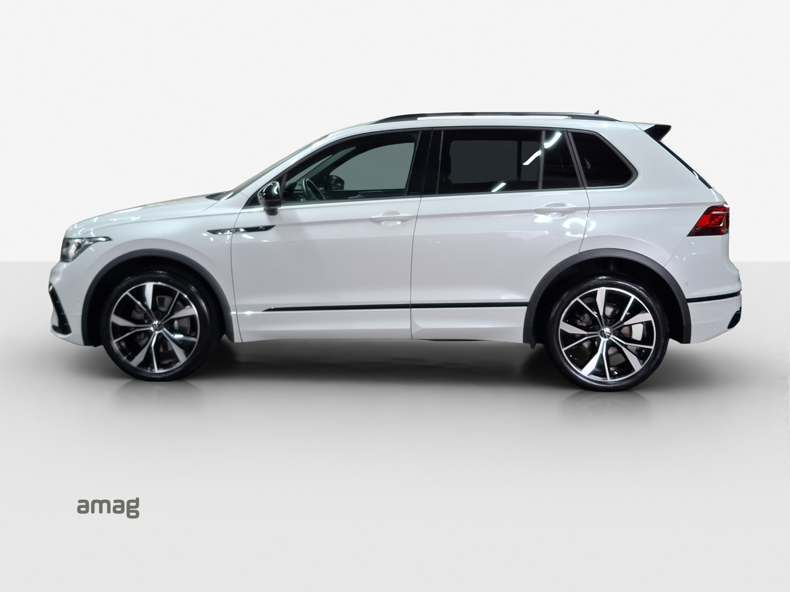 VW Tiguan 2.0TSI R-Line 4Motion DSG-image-1