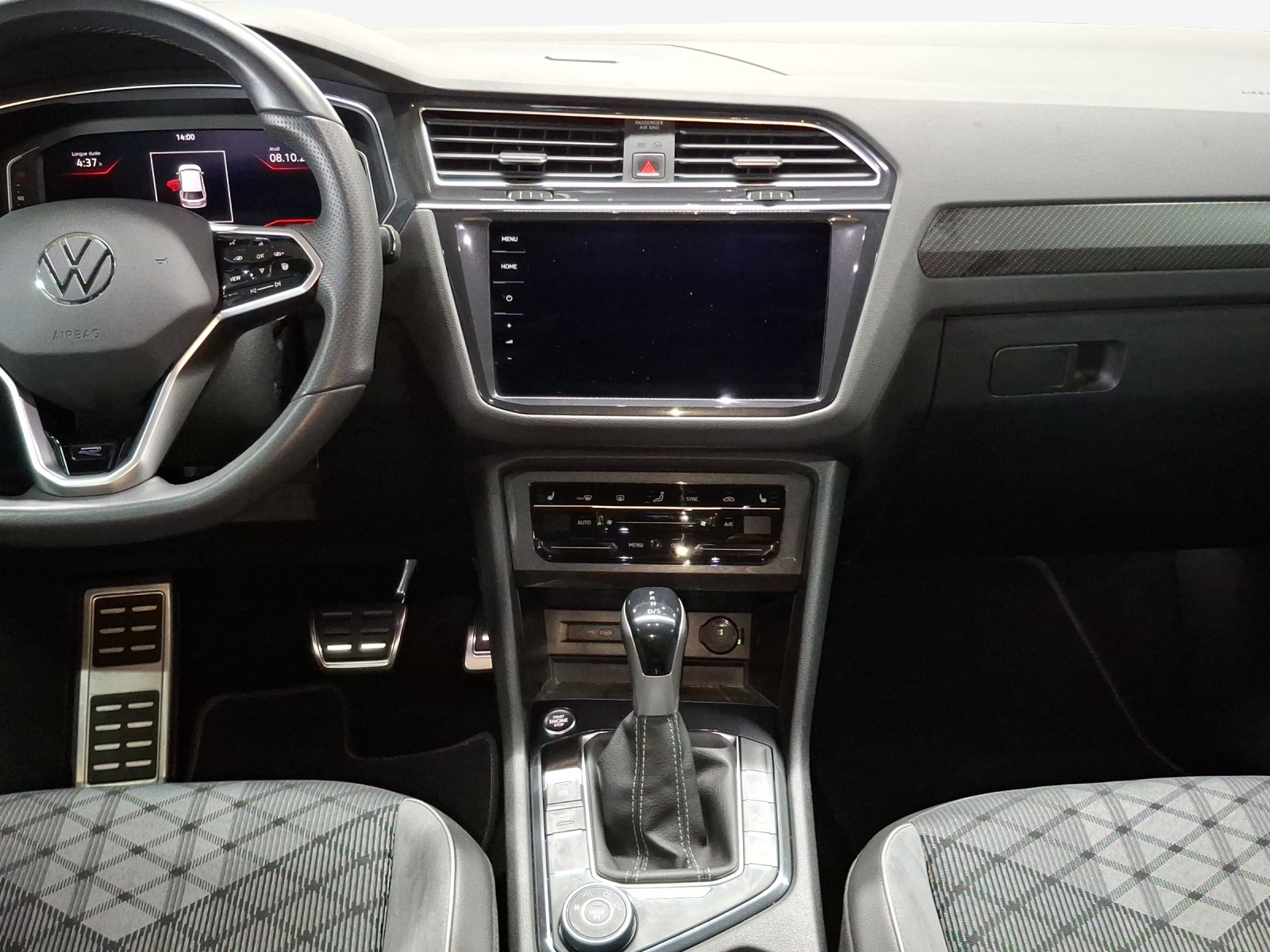 VW Tiguan 2.0TSI R-Line 4Motion DSG-image-9