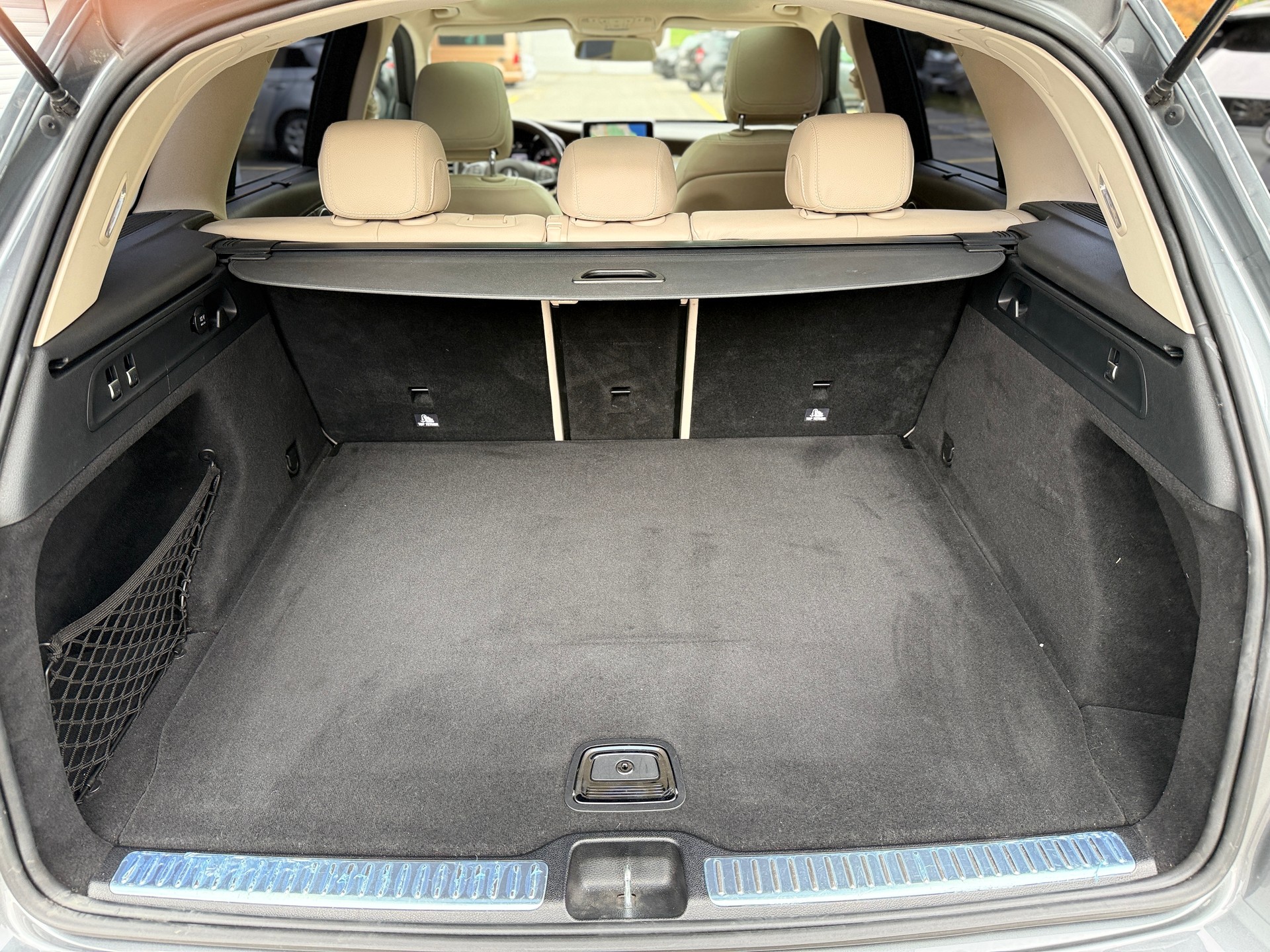 MERCEDES-BENZ GLC 250 4Matic 9G-Tronic-image-24