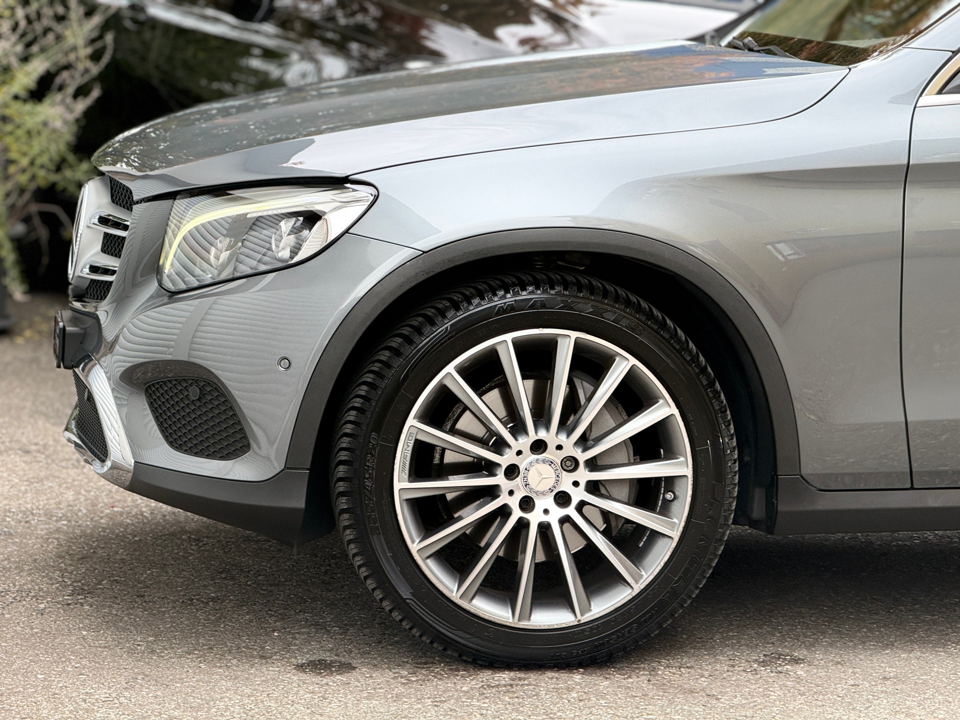 MERCEDES-BENZ GLC 250 4Matic 9G-Tronic-image-6