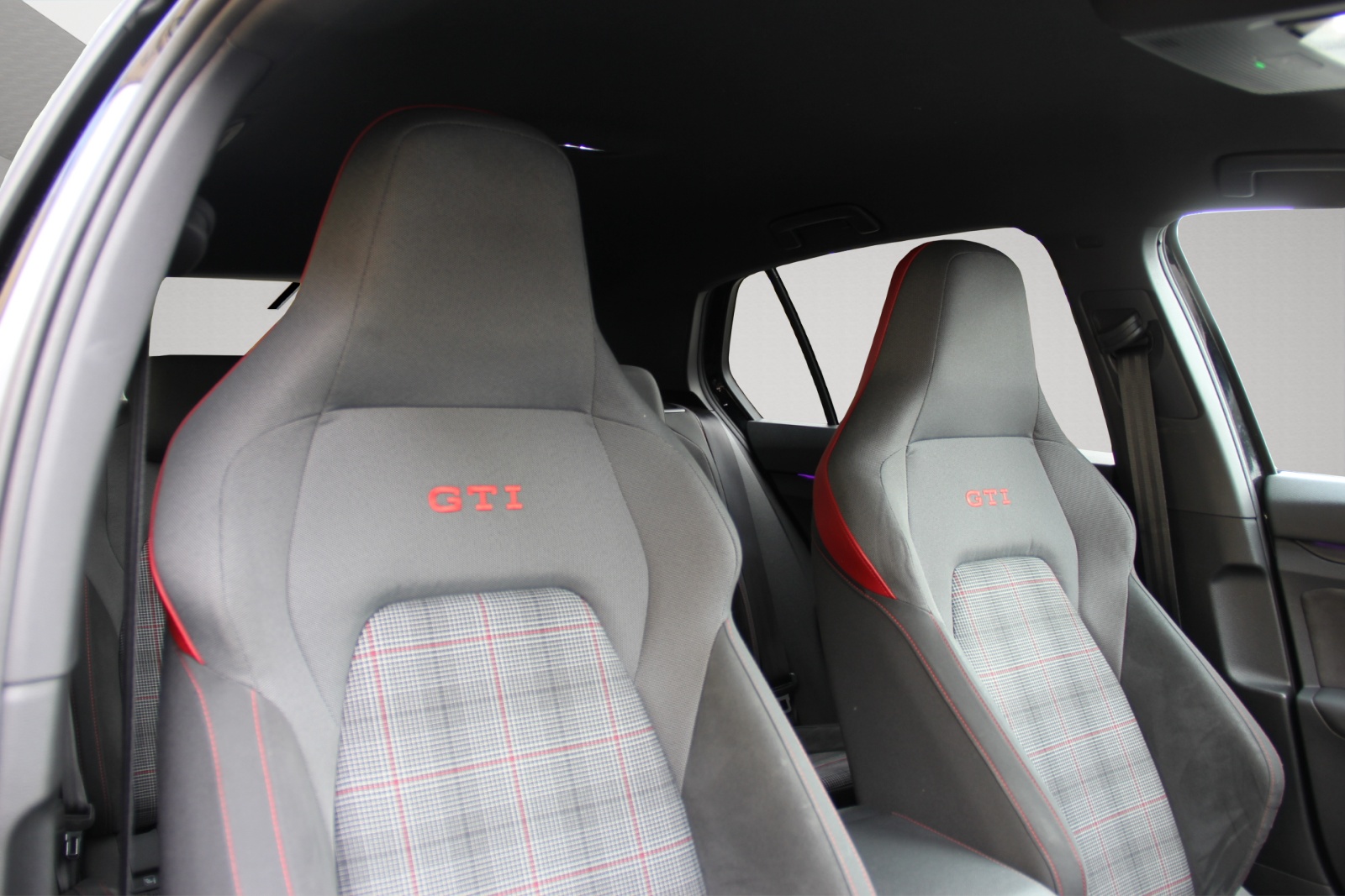 VW Golf 2.0 TSI GTI DSG-image-14