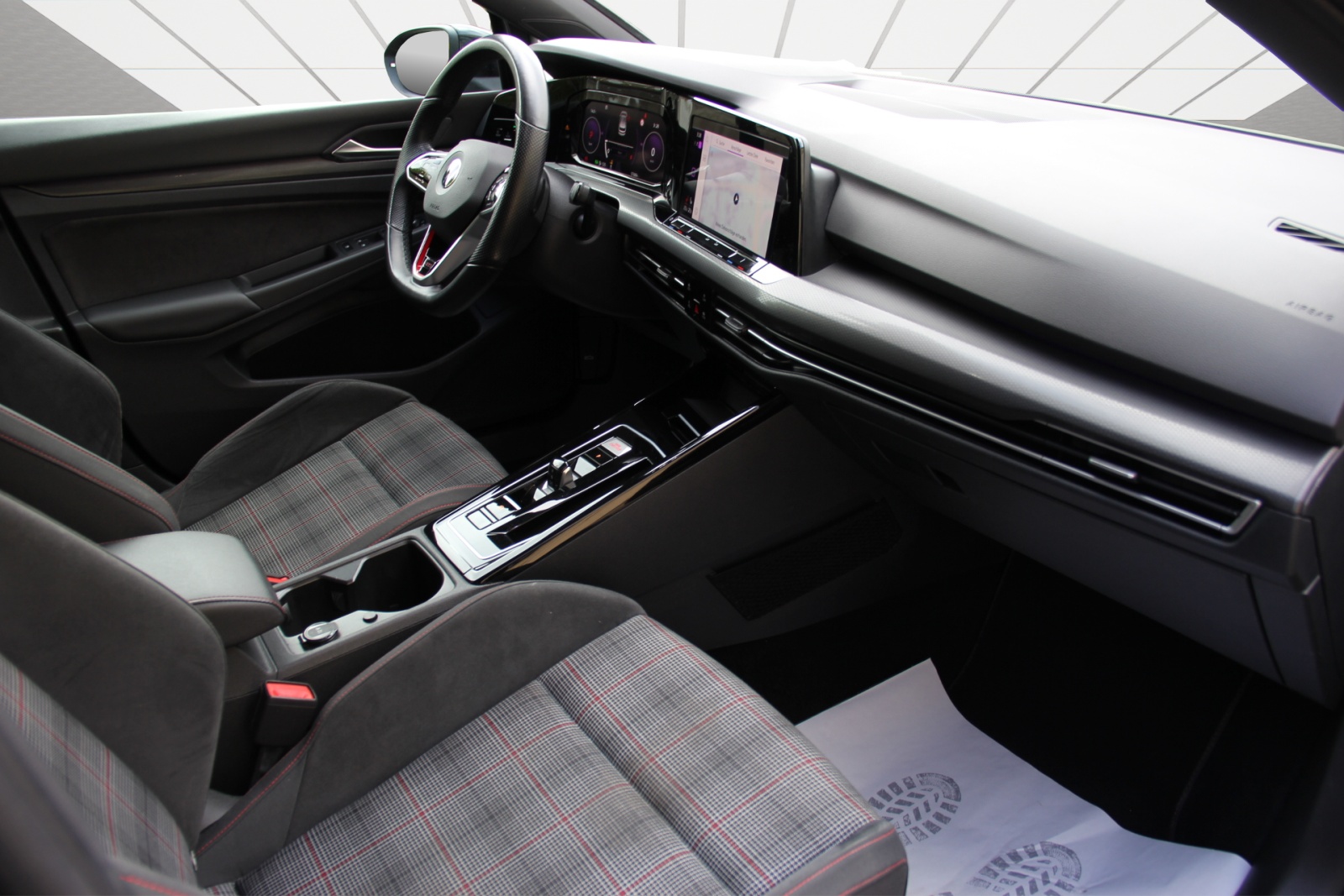 VW Golf 2.0 TSI GTI DSG-image-12