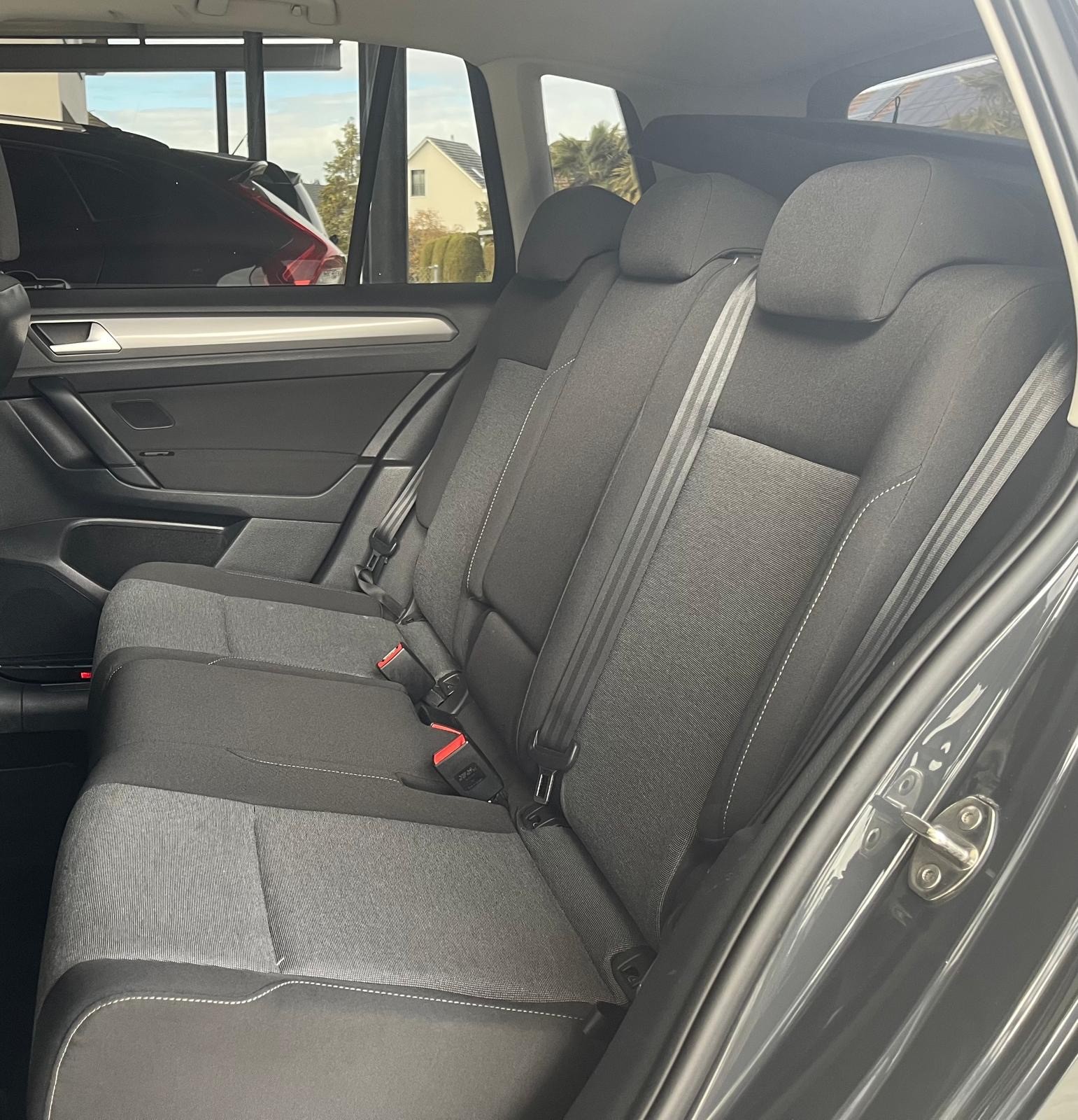 VW Golf Sportsvan 1.2 TSI Trendline-image-13