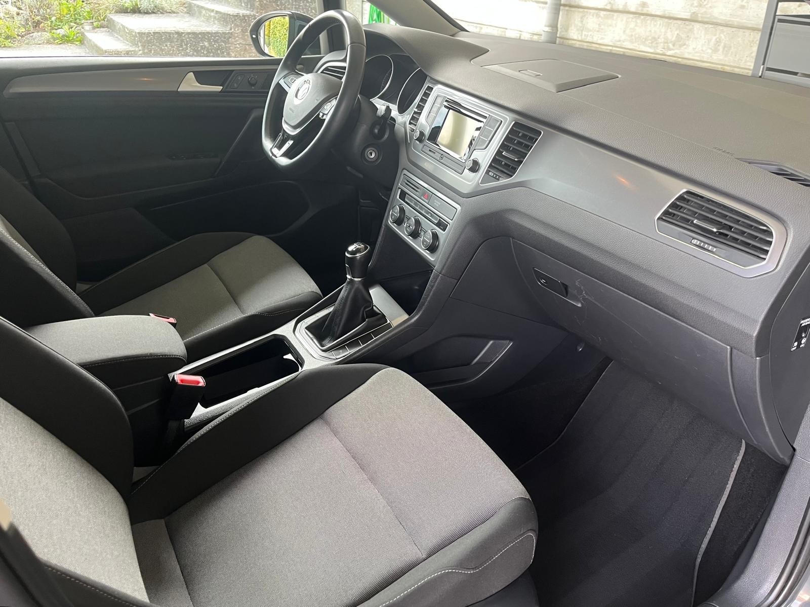 VW Golf Sportsvan 1.2 TSI Trendline-image-11