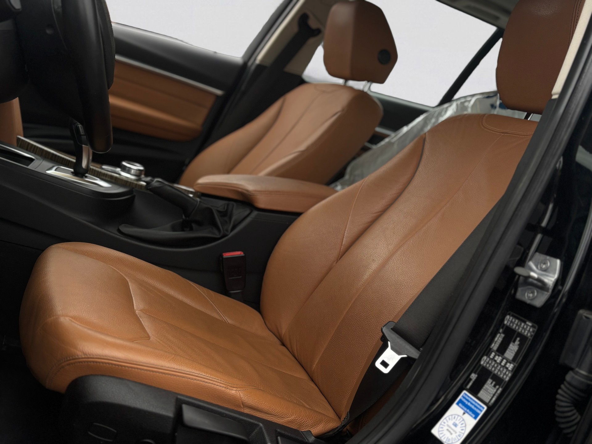 BMW 320d Efficient DynamicsEd.Touring Ed.Luxury Steptronic-image-9