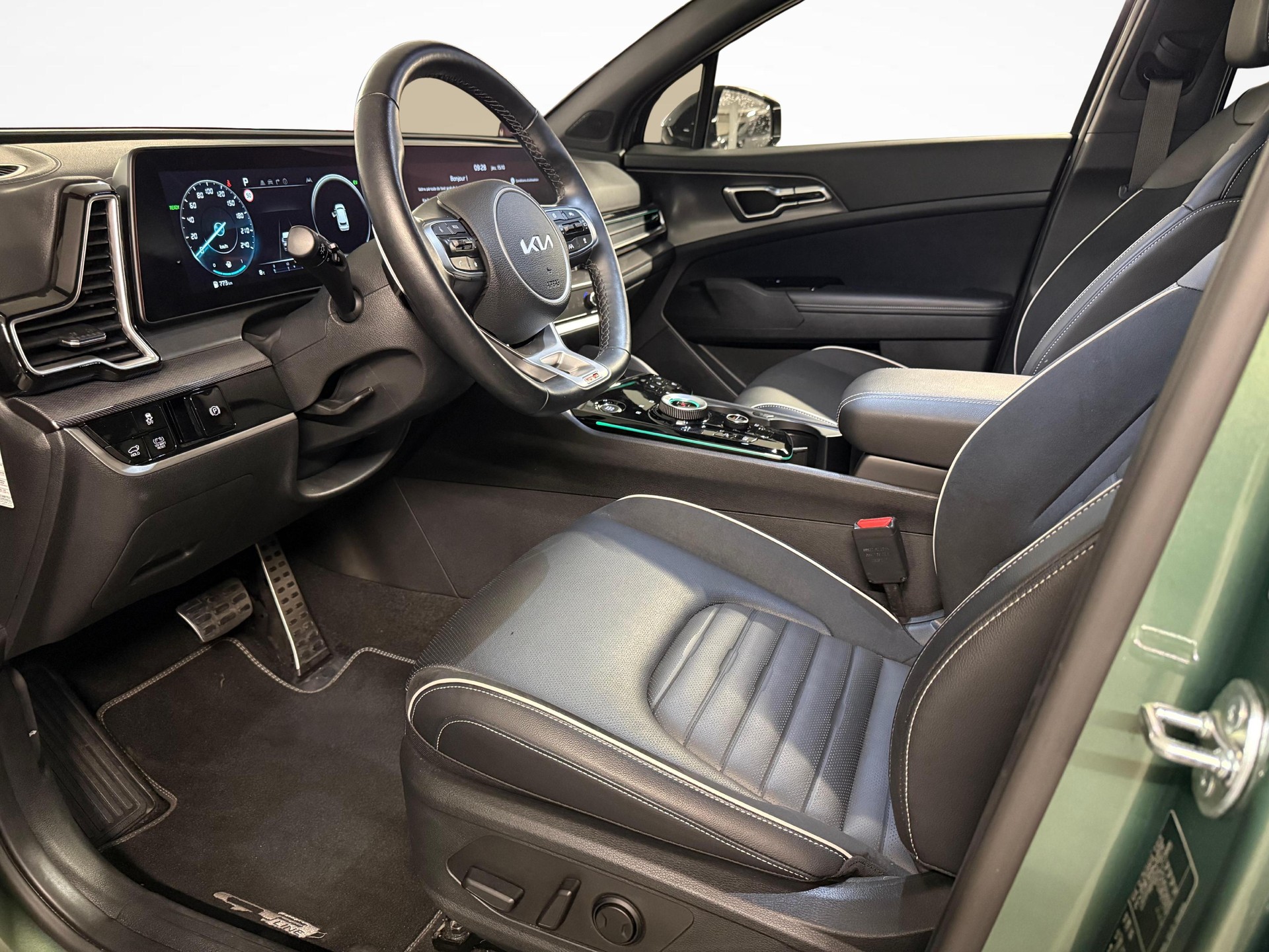 KIA Sportage 1.6 T-GDi Hybrid GT-Line-image-9
