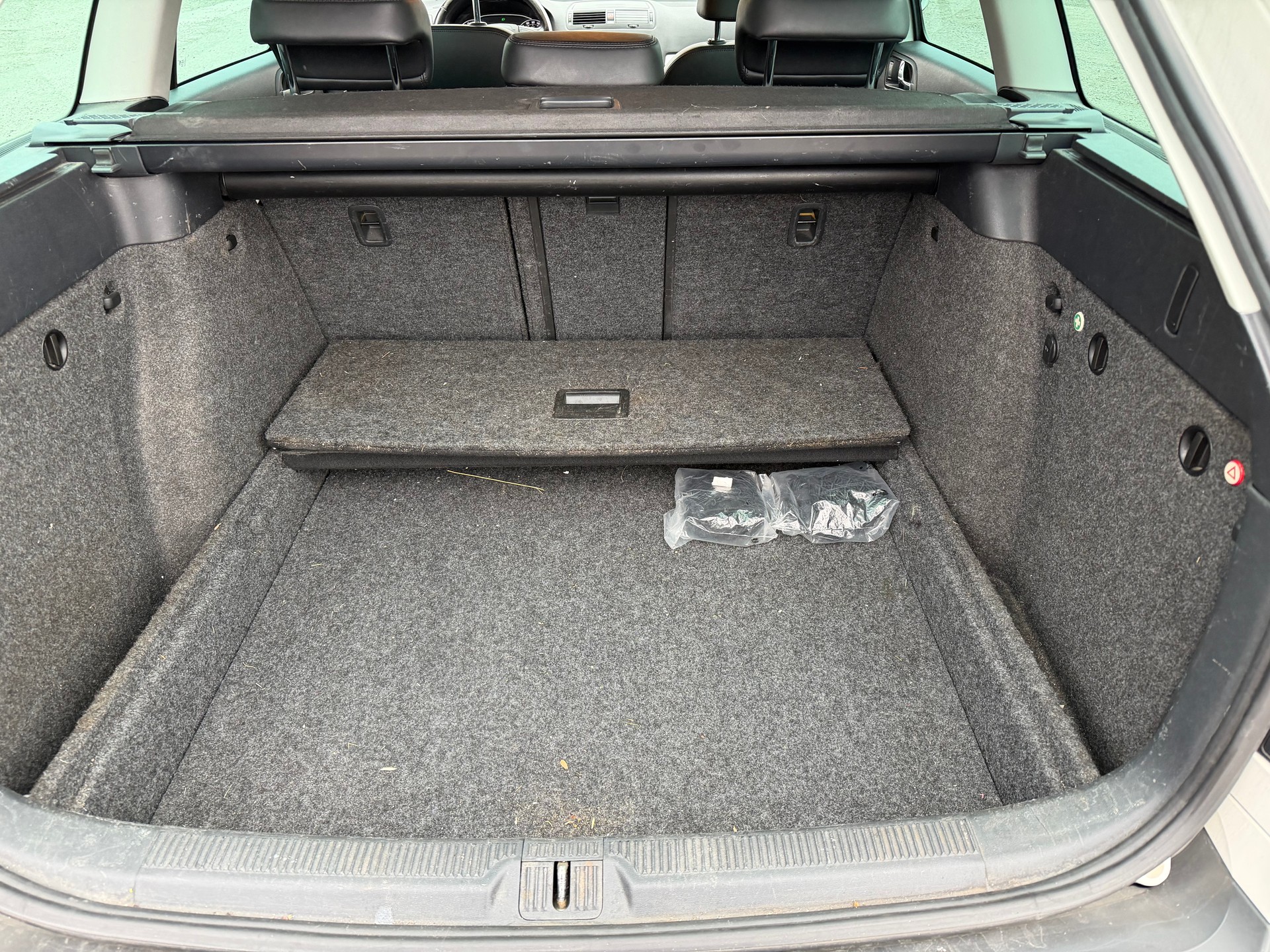 SKODA Octavia Combi 2.0 TDI Scout 4x4-image-8