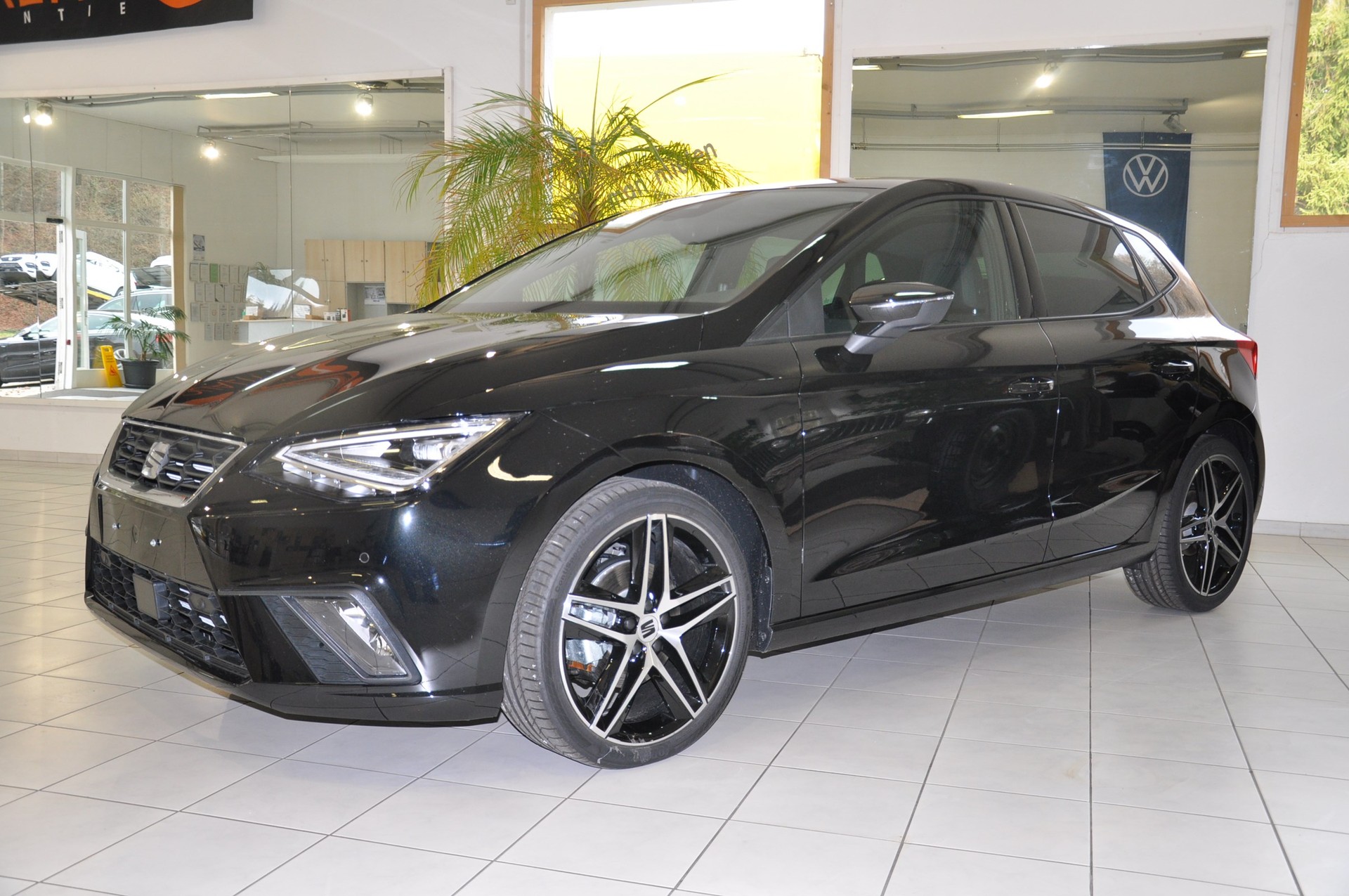 SEAT Ibiza 1.5 EcoTSI FR DSG-image-1