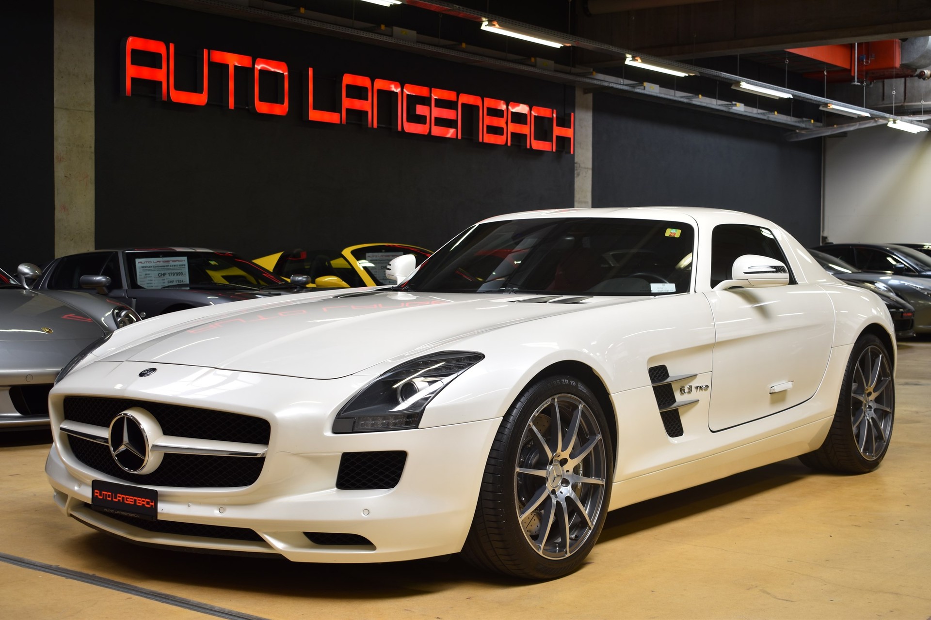 MERCEDES-BENZ SLS 63 AMG Speedshift-image-1