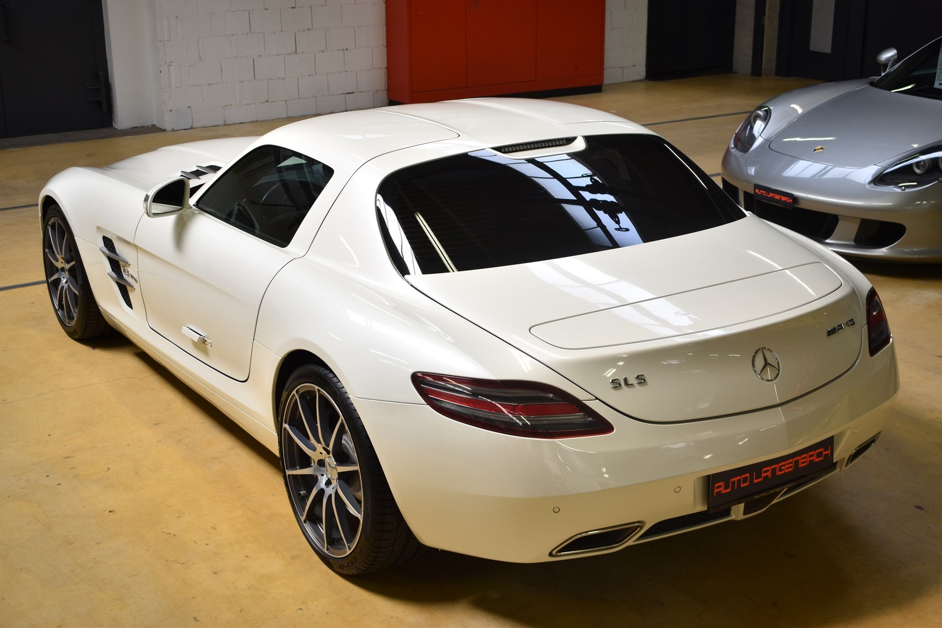 MERCEDES-BENZ SLS 63 AMG Speedshift-image-6