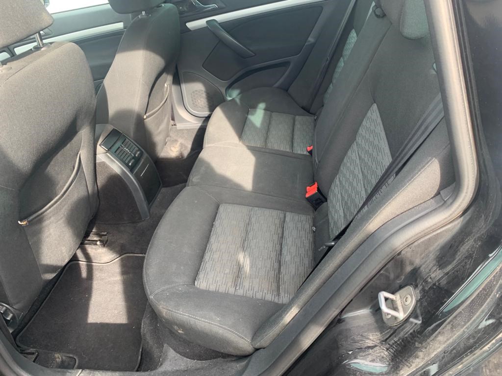 SKODA Octavia Combi 1.8 TSI Swiss Adventure 4x4-image-8