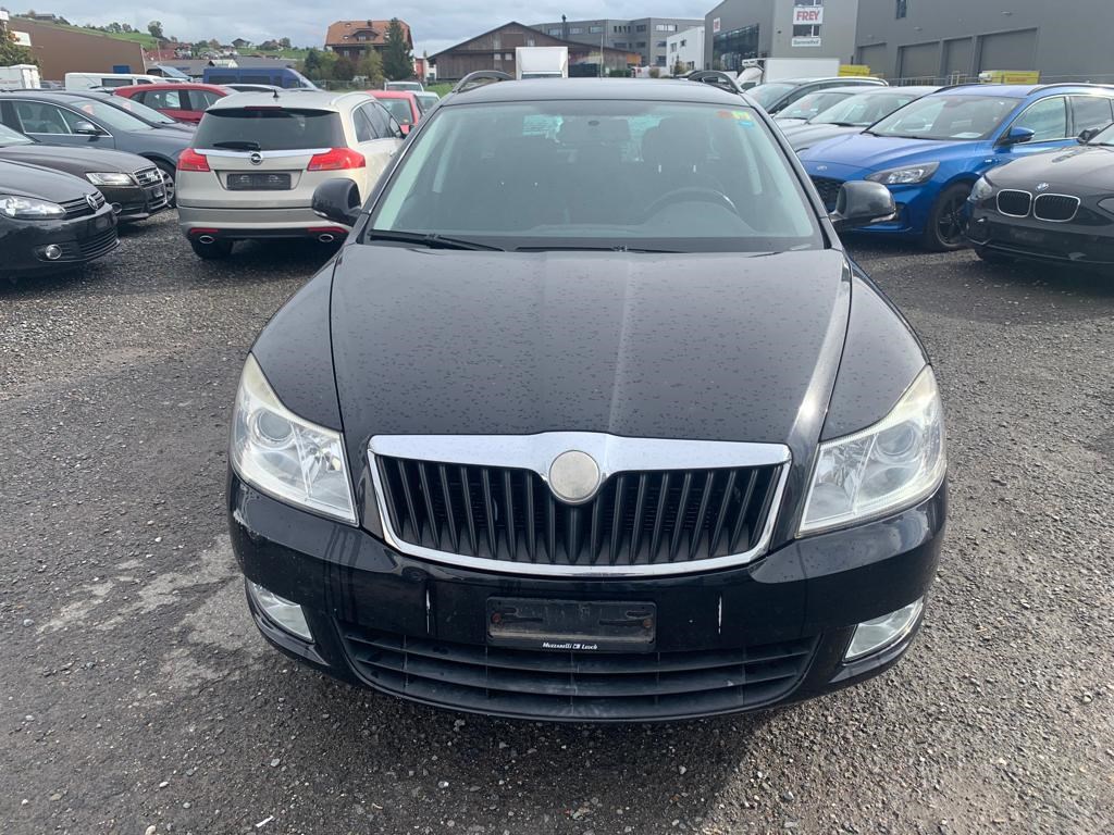 SKODA Octavia Combi 1.8 TSI Swiss Adventure 4x4-image-4