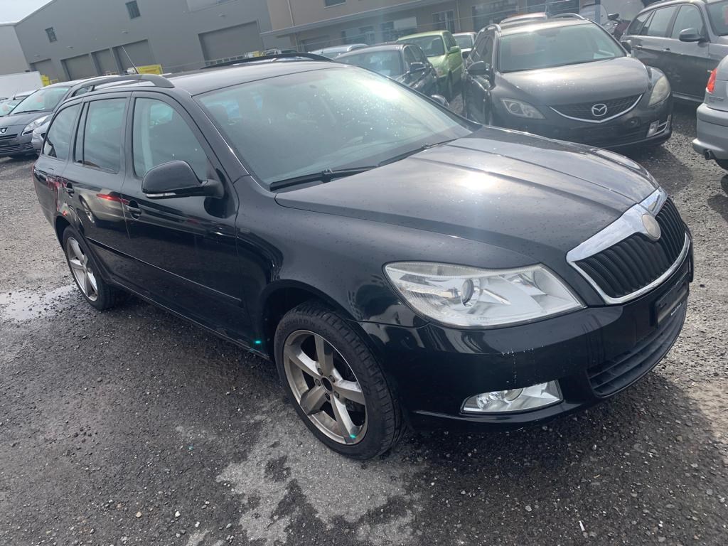 SKODA Octavia Combi 1.8 TSI Swiss Adventure 4x4-image-1