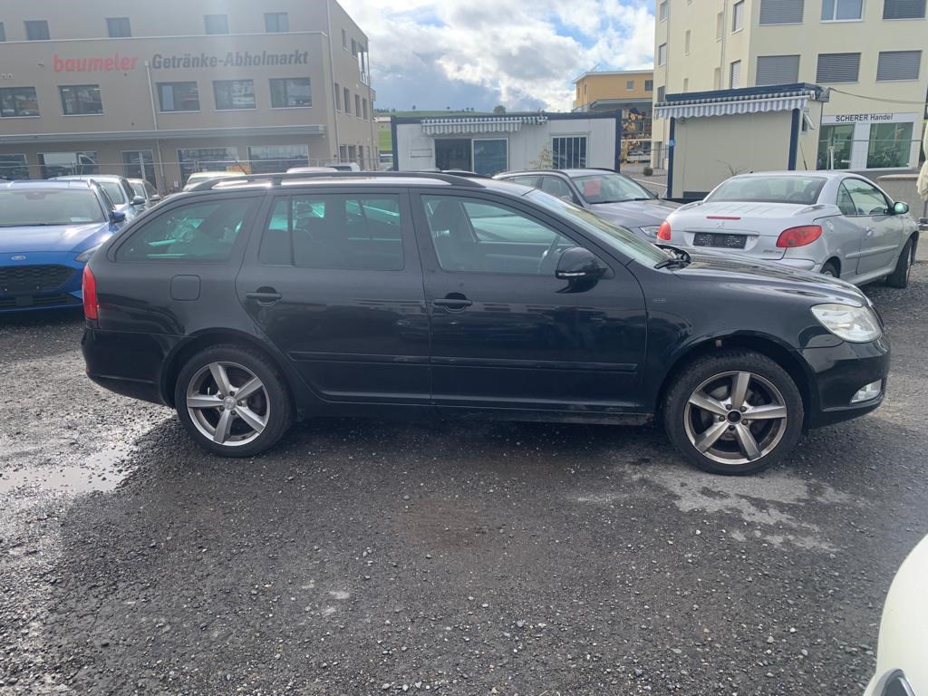 SKODA Octavia Combi 1.8 TSI Swiss Adventure 4x4-image-5