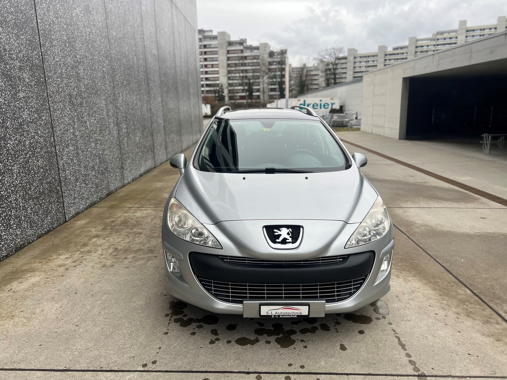 PEUGEOT 308 SW 1.6 HDI Sport-image-1