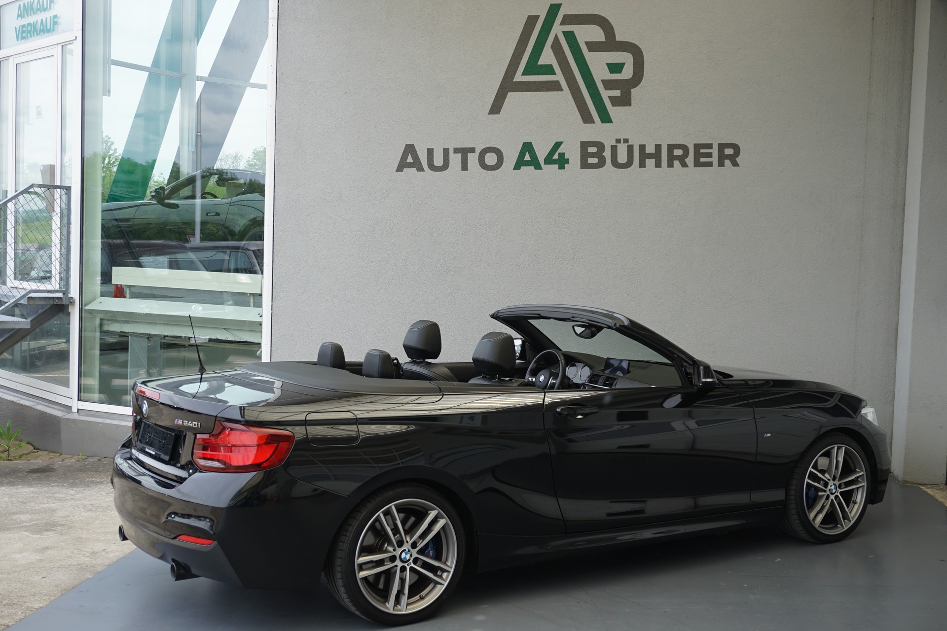 BMW M240i xDrive Cabriolet 340PS-image-14