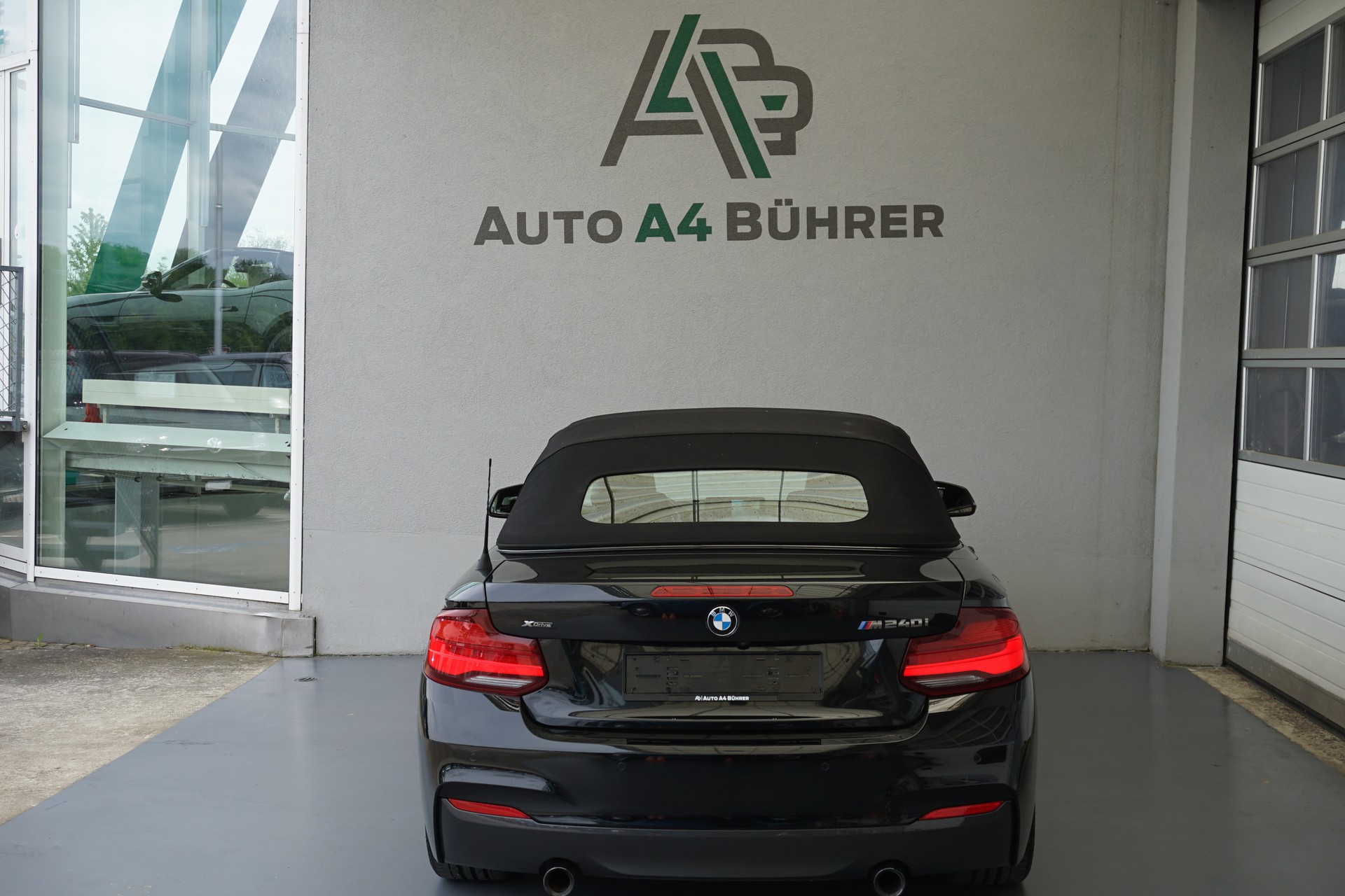 BMW M240i xDrive Cabriolet 340PS-image-17