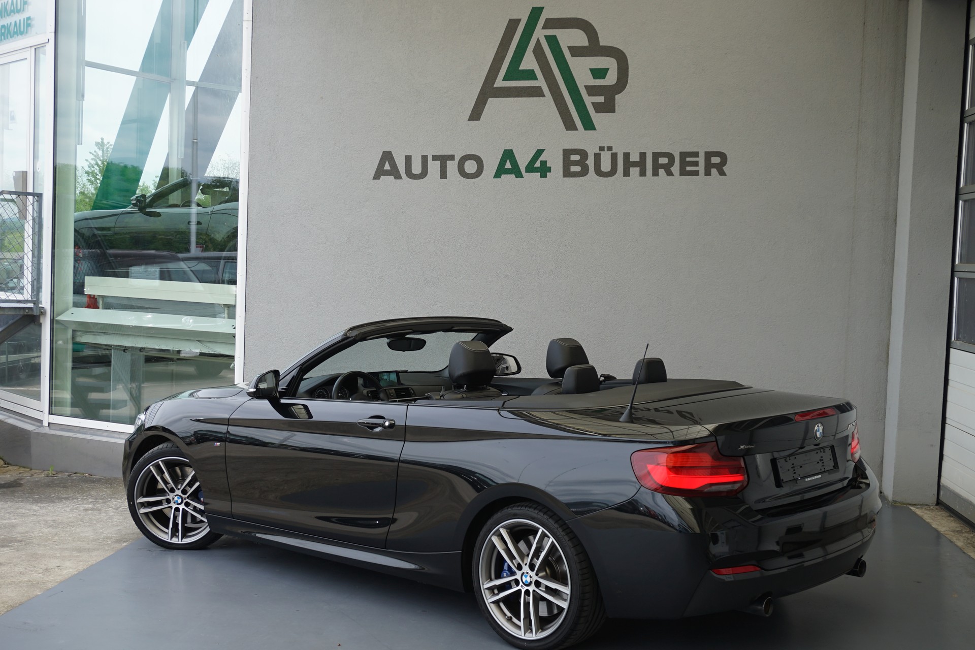 BMW M240i xDrive Cabriolet 340PS-image-12