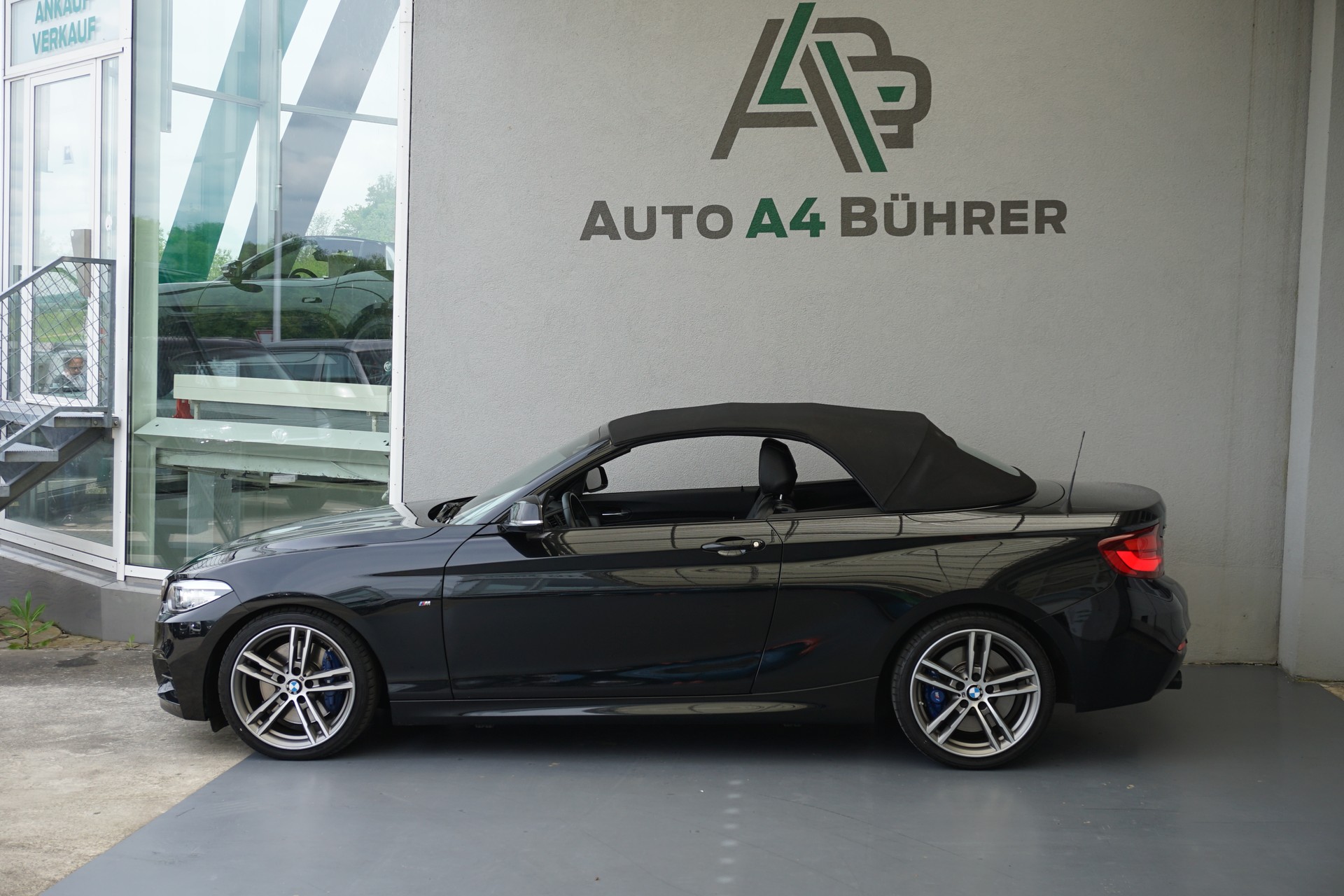 BMW M240i xDrive Cabriolet 340PS-image-2