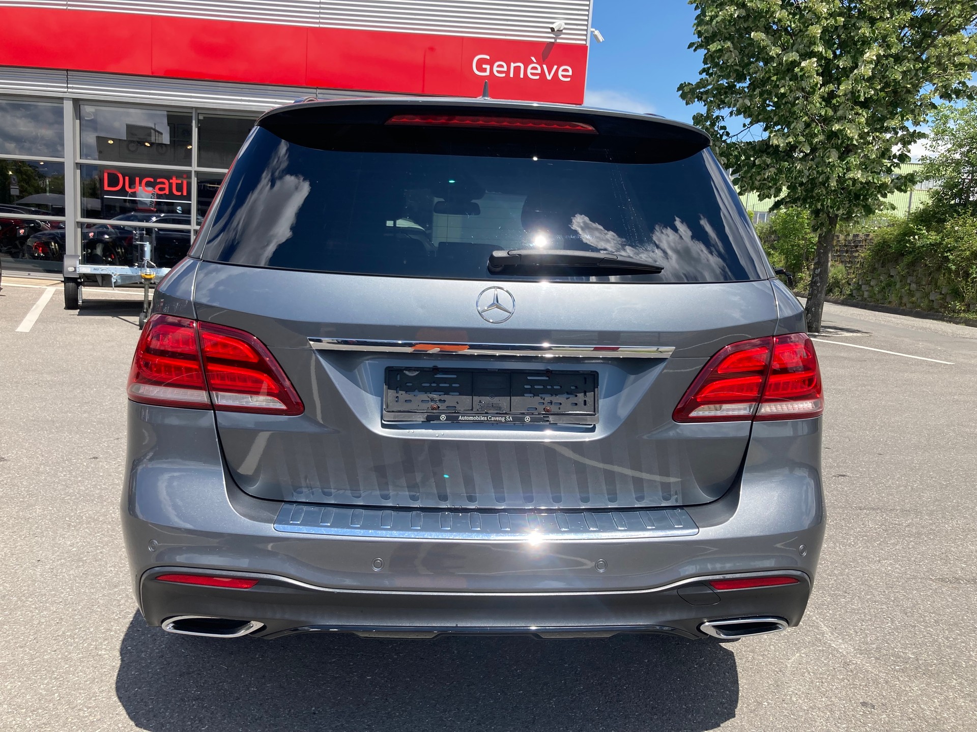 MERCEDES-BENZ GLE 350 d 4Matic 9G-Tronic-image-4