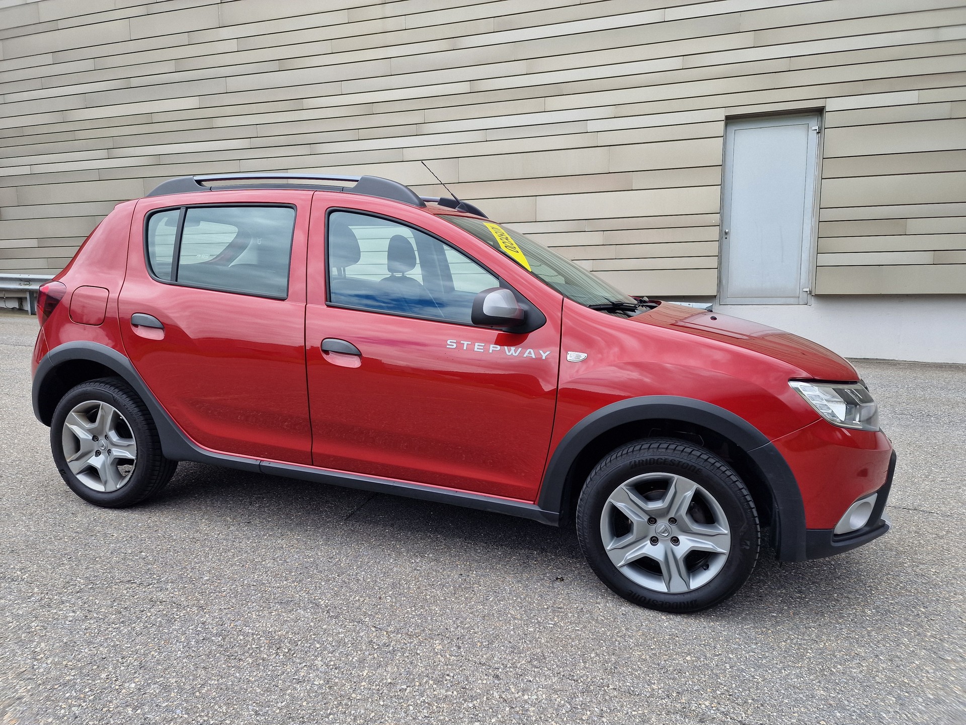 DACIA Sandero TURBO 90 Stepway Unlimited 2-showroom-element-2