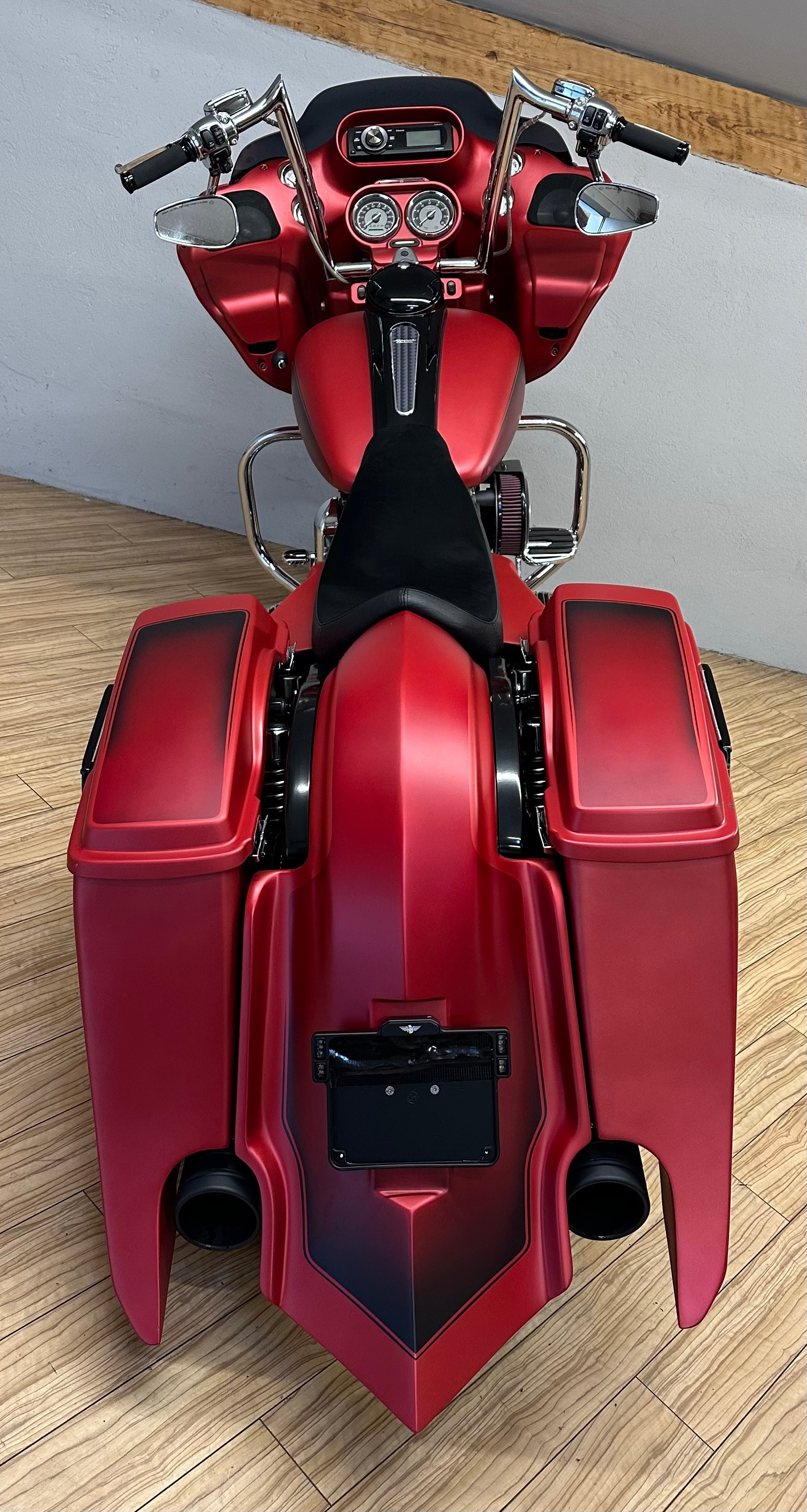 HARLEY-DAVIDSON FLTRUSE Road Glide Ultra ABS CVO-showroom-element-3